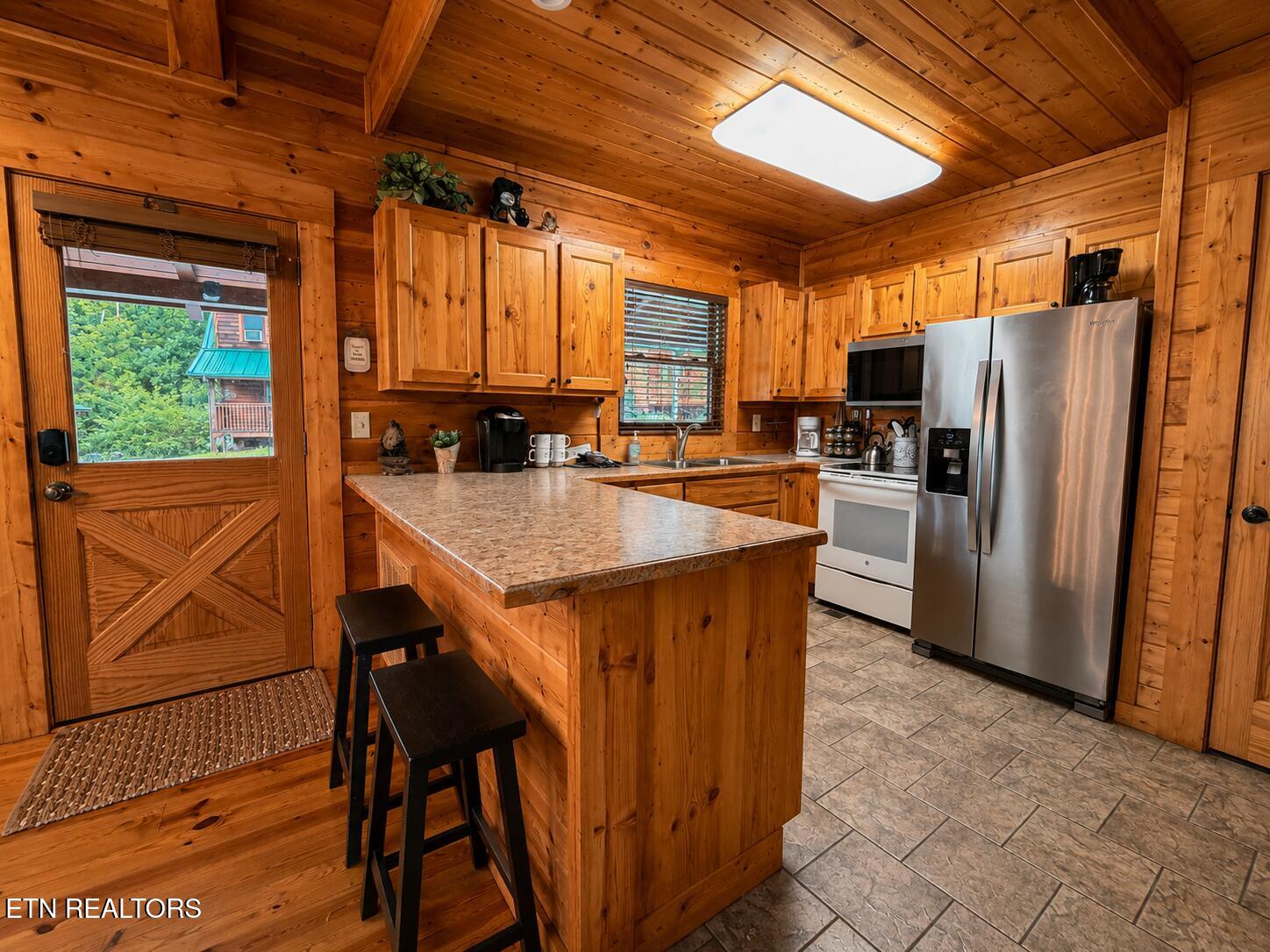 612 Cherry Blossom Way Pigeon Forge TN 37863