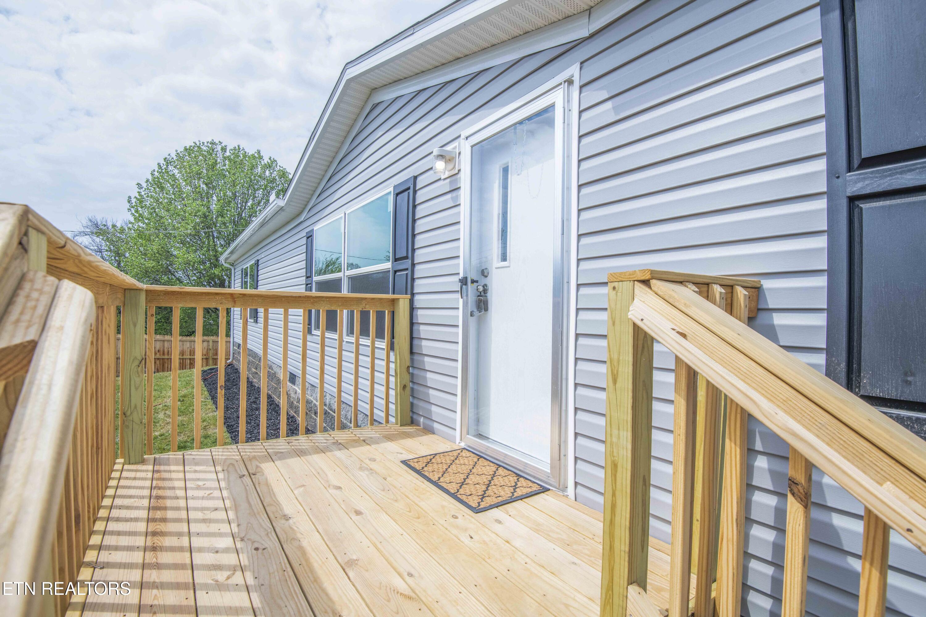 103 Johnson Drive Lenoir City TN 37771