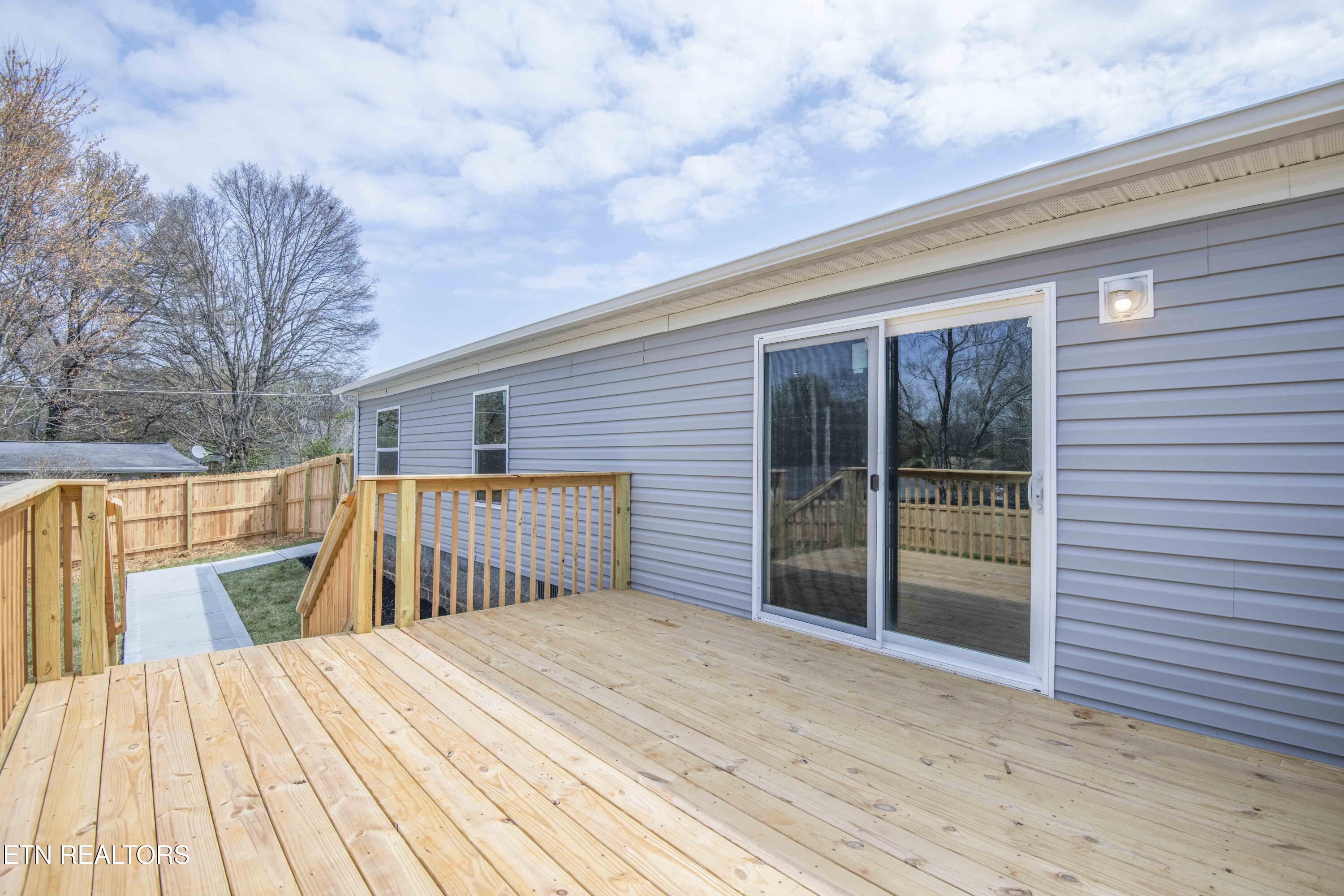 103 Johnson Drive Lenoir City TN 37771