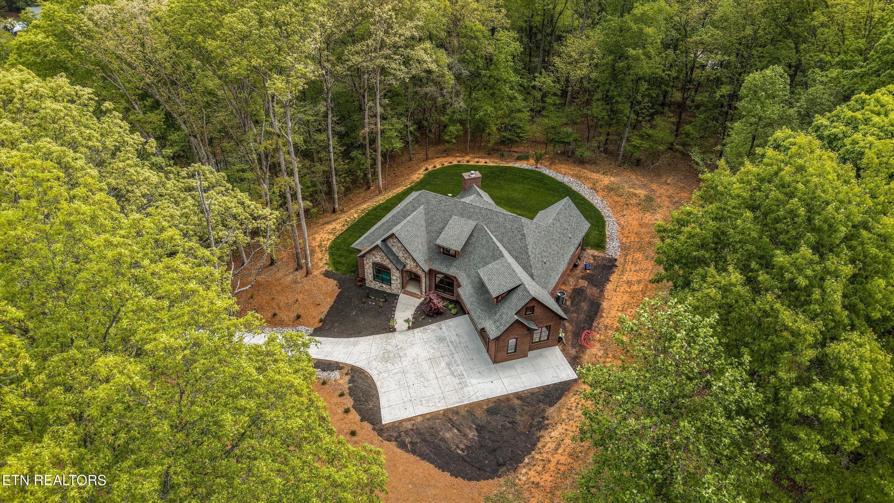 109 Lake Harbor Drive Lenoir City TN 37772