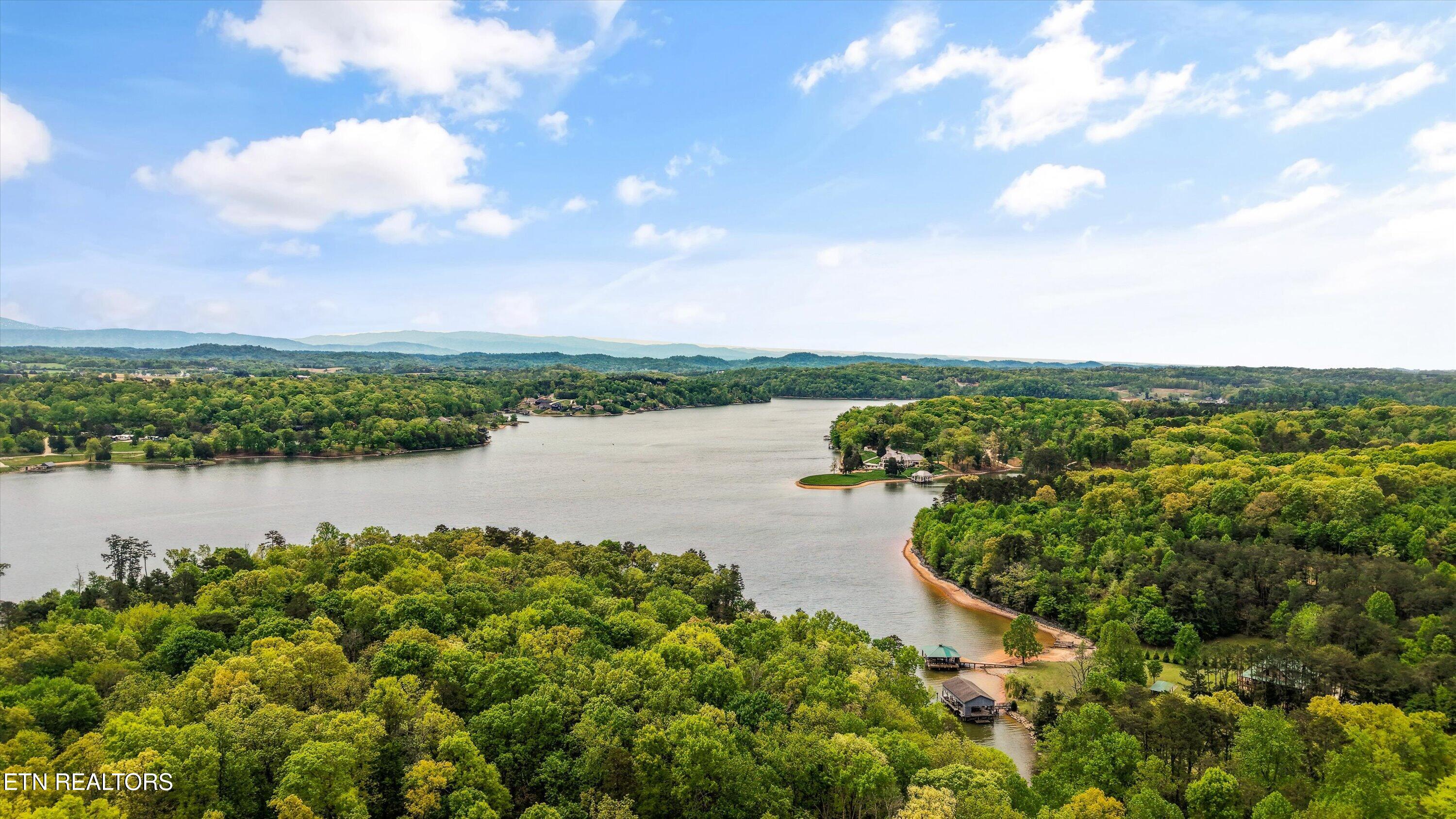109 Lake Harbor Drive Lenoir City TN 37772