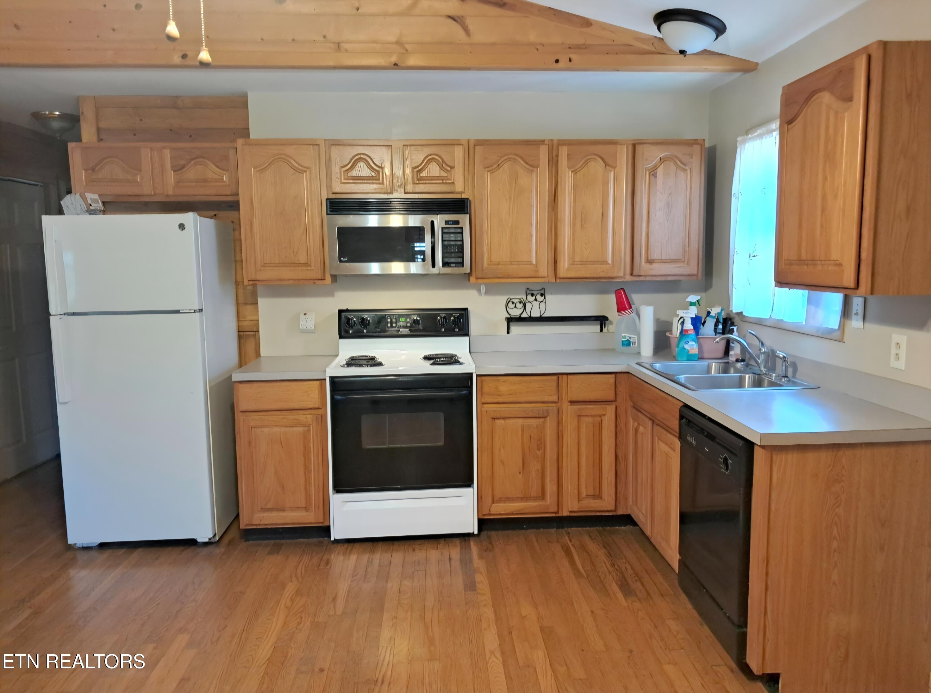 2745-2747 Cosby Highway Cosby TN 37722