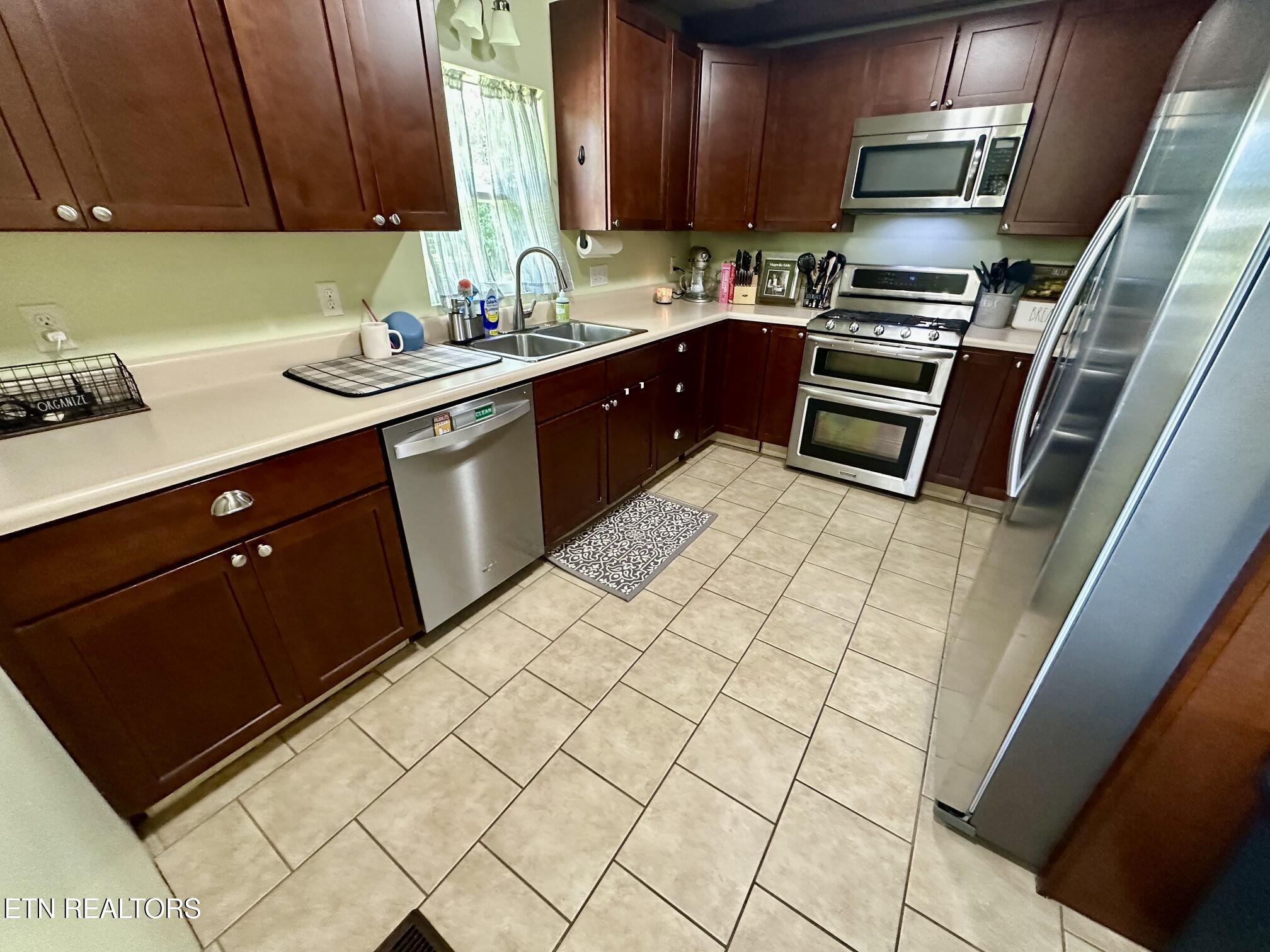 506 Wier Farm Way Pigeon Forge TN 37863