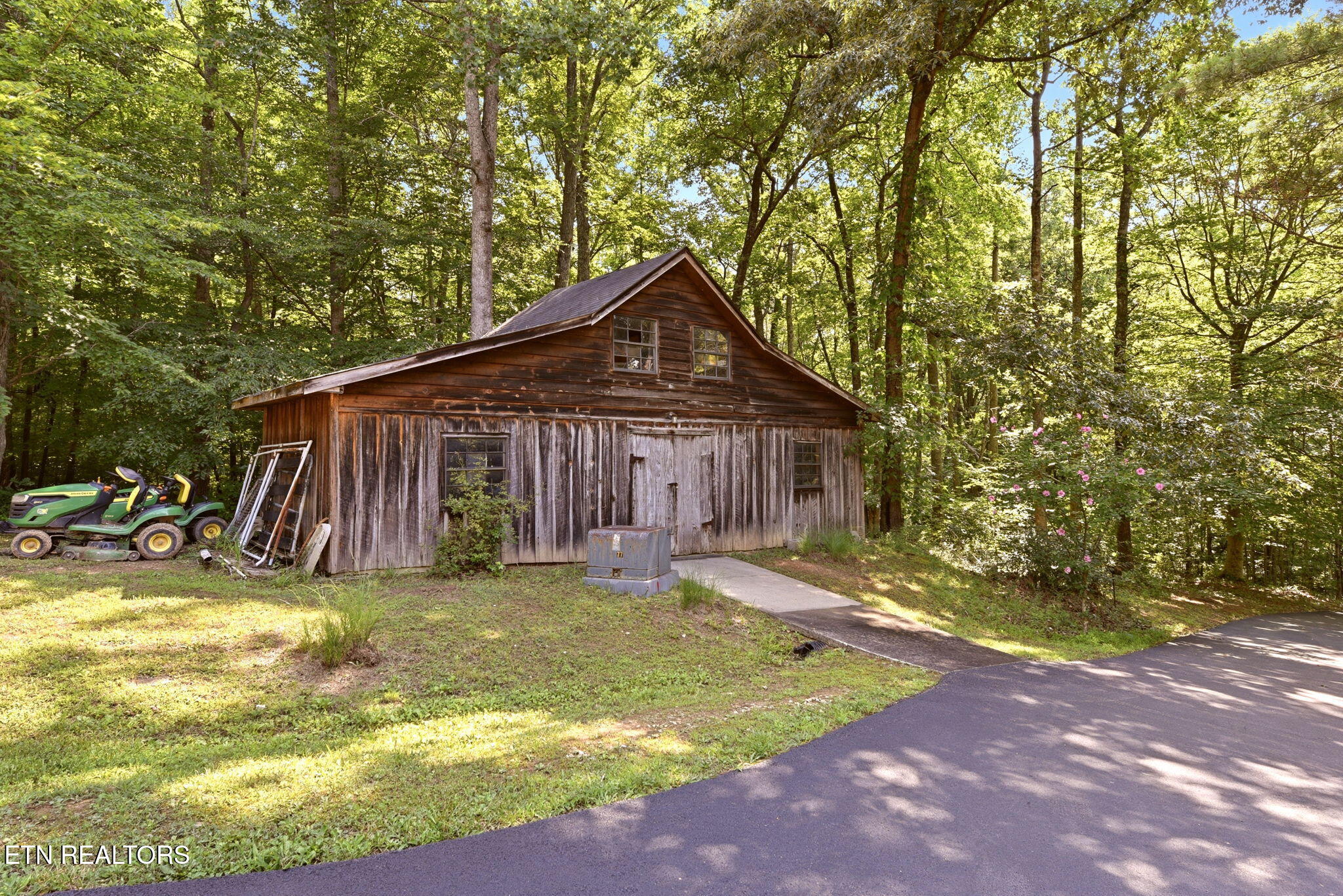 146 Peach Tree Circle Wartburg TN 37887