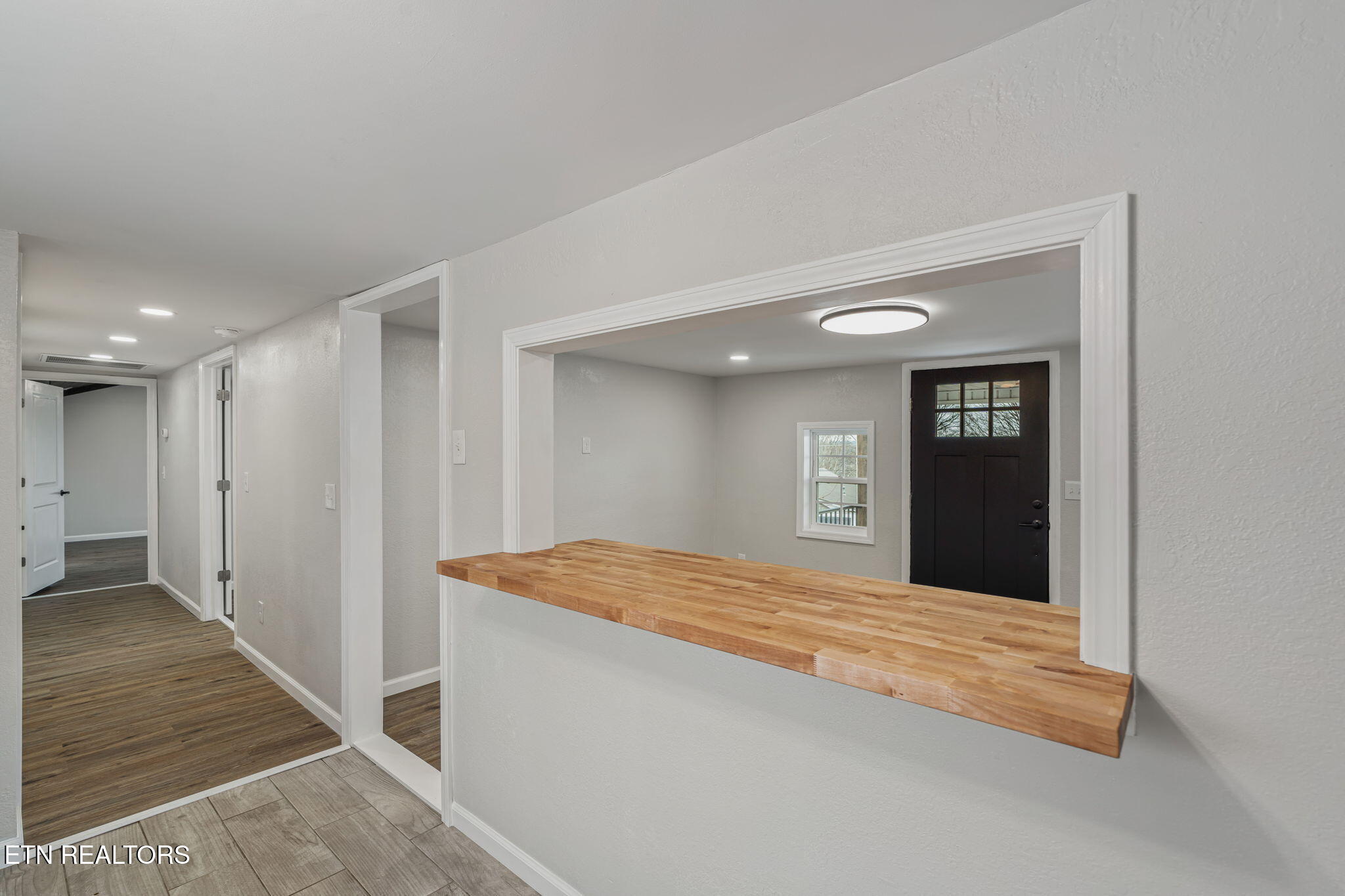 902 Summer Street Loudon TN 37774
