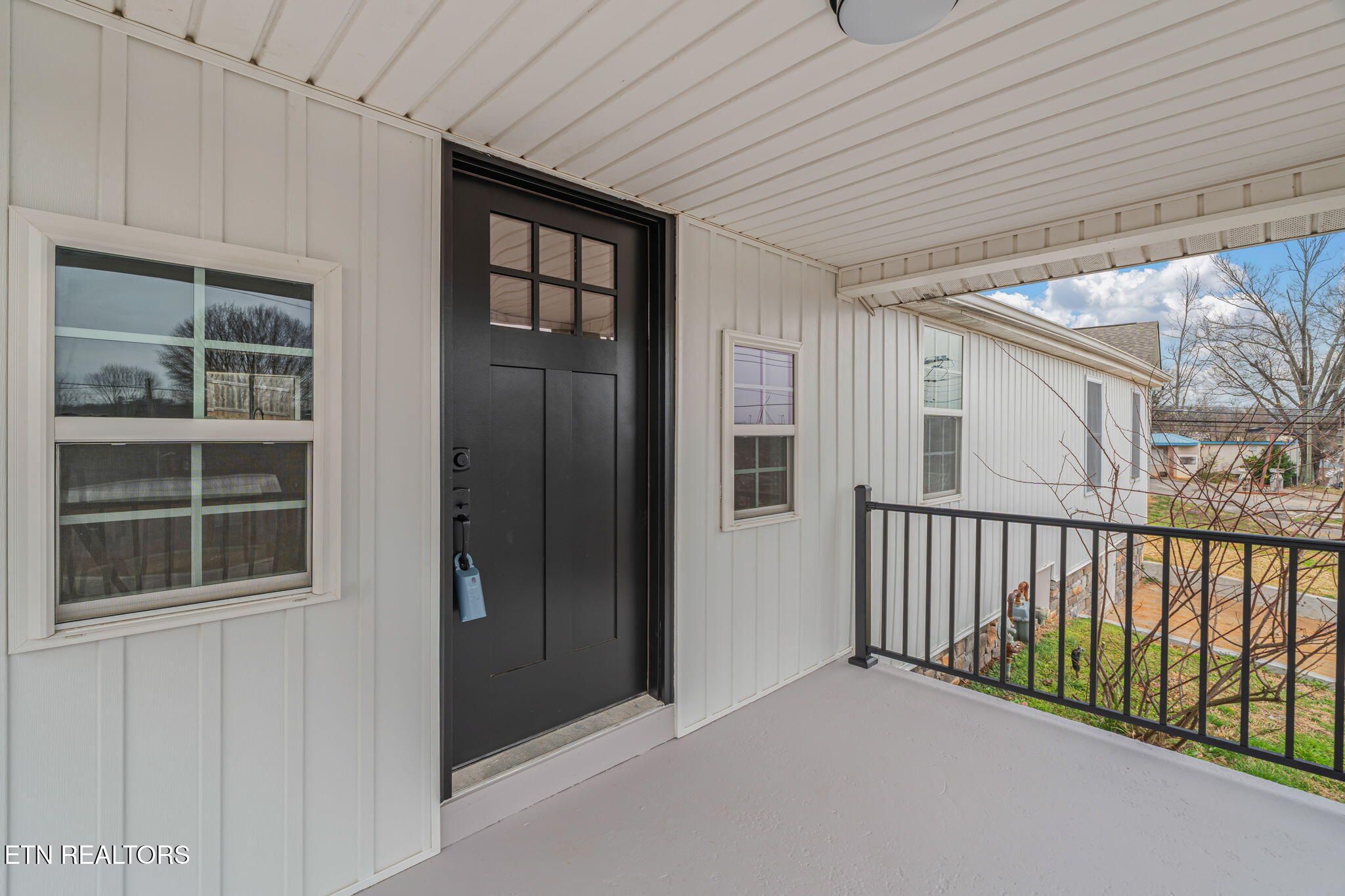 902 Summer Street Loudon TN 37774