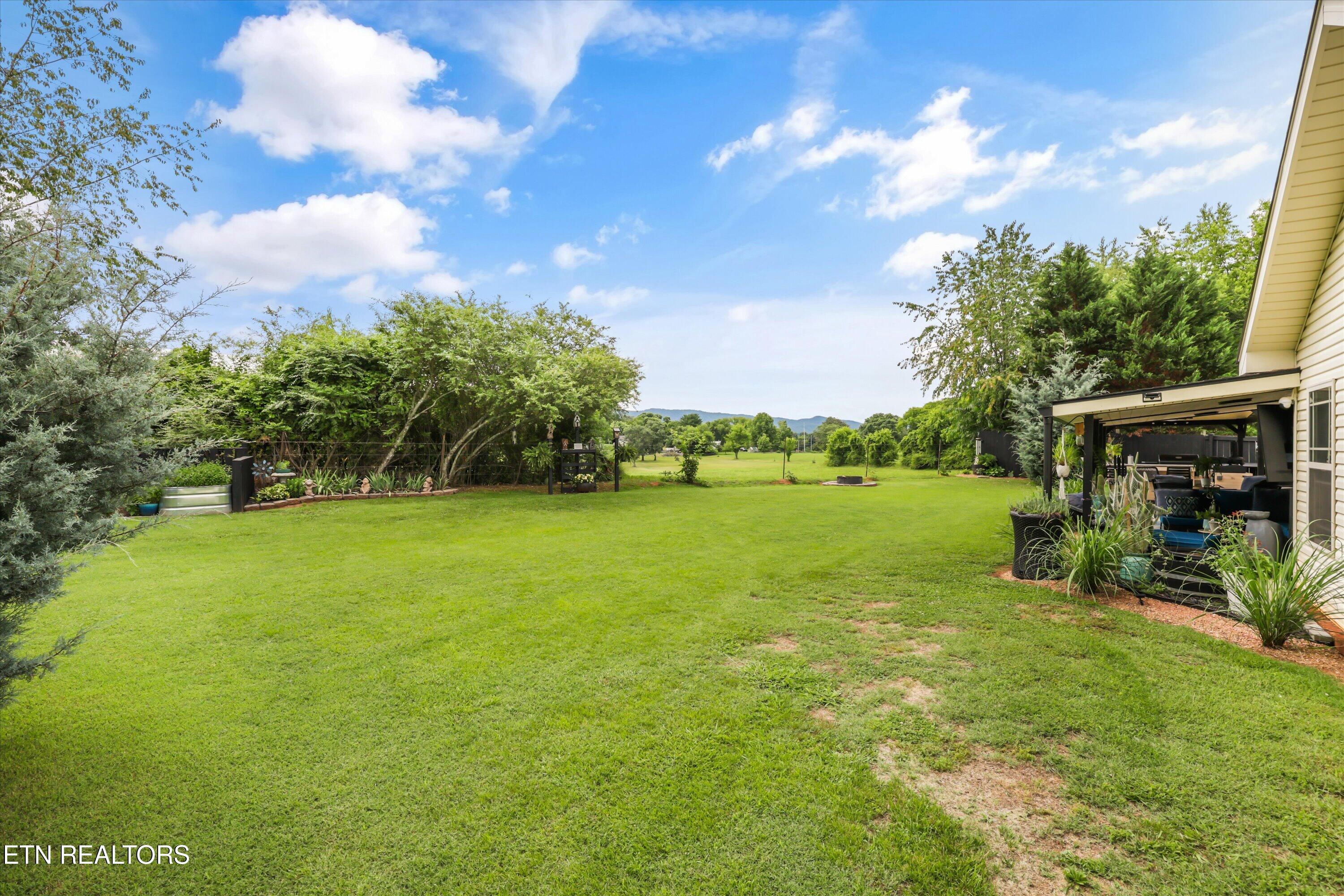 208 Barberry Court Maryville TN 37804
