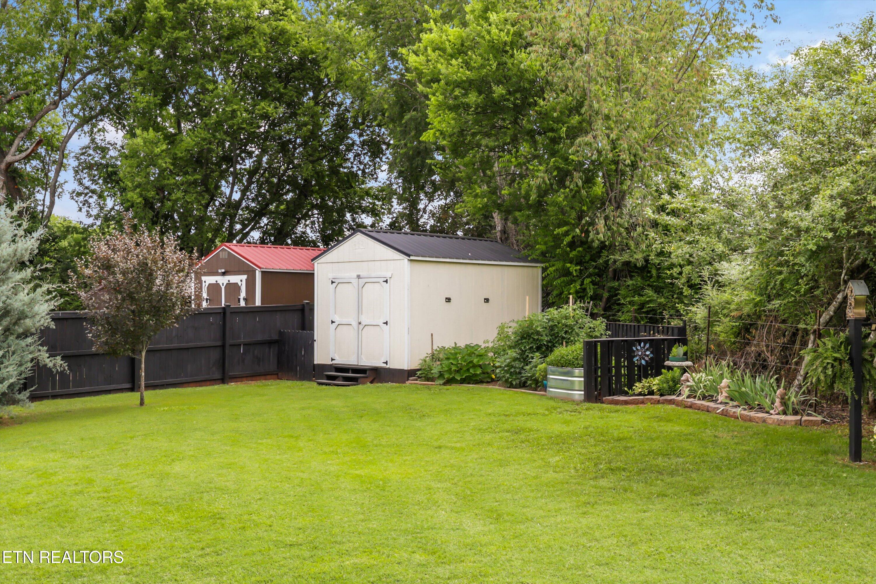 208 Barberry Court Maryville TN 37804