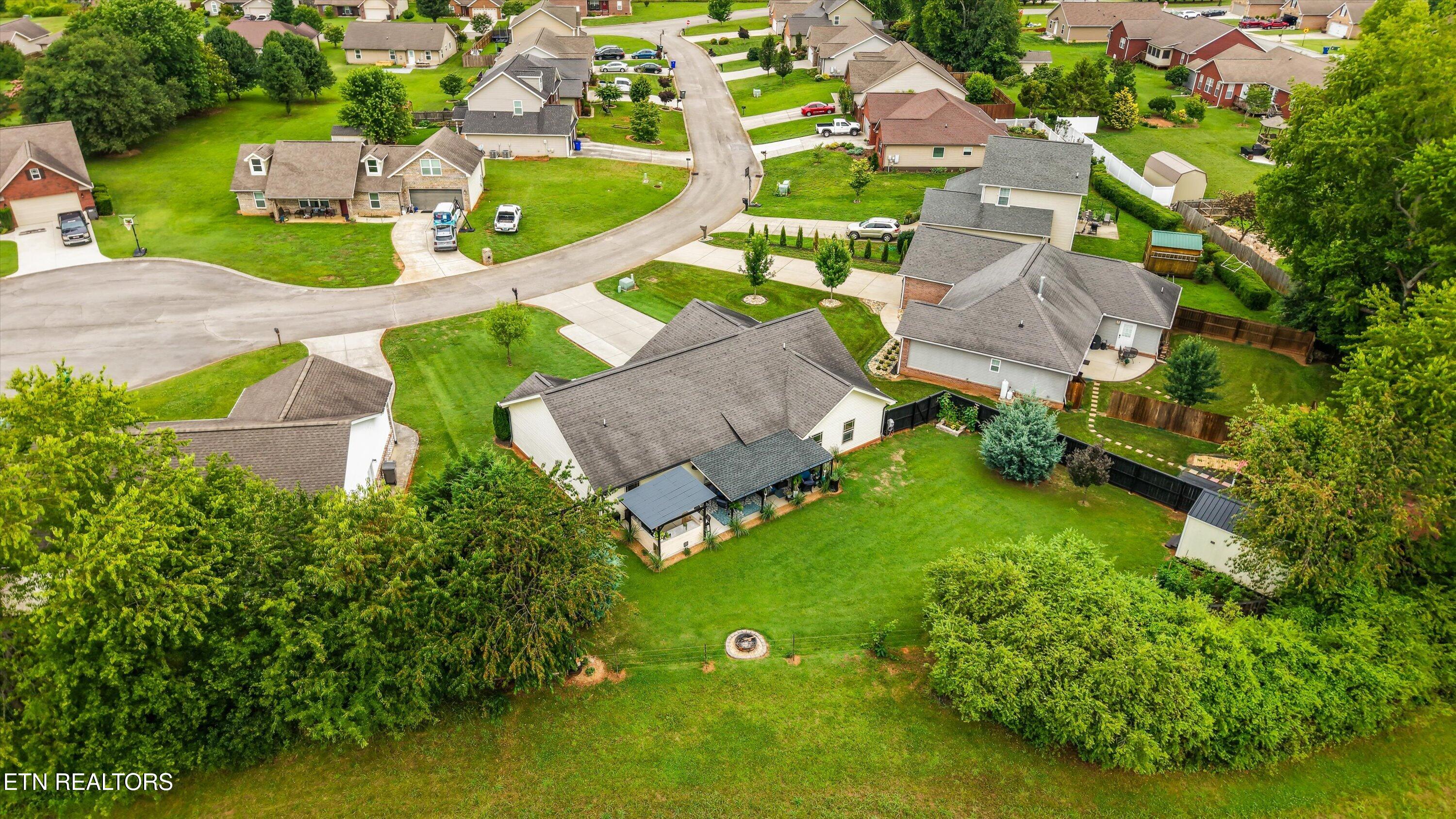 208 Barberry Court Maryville TN 37804
