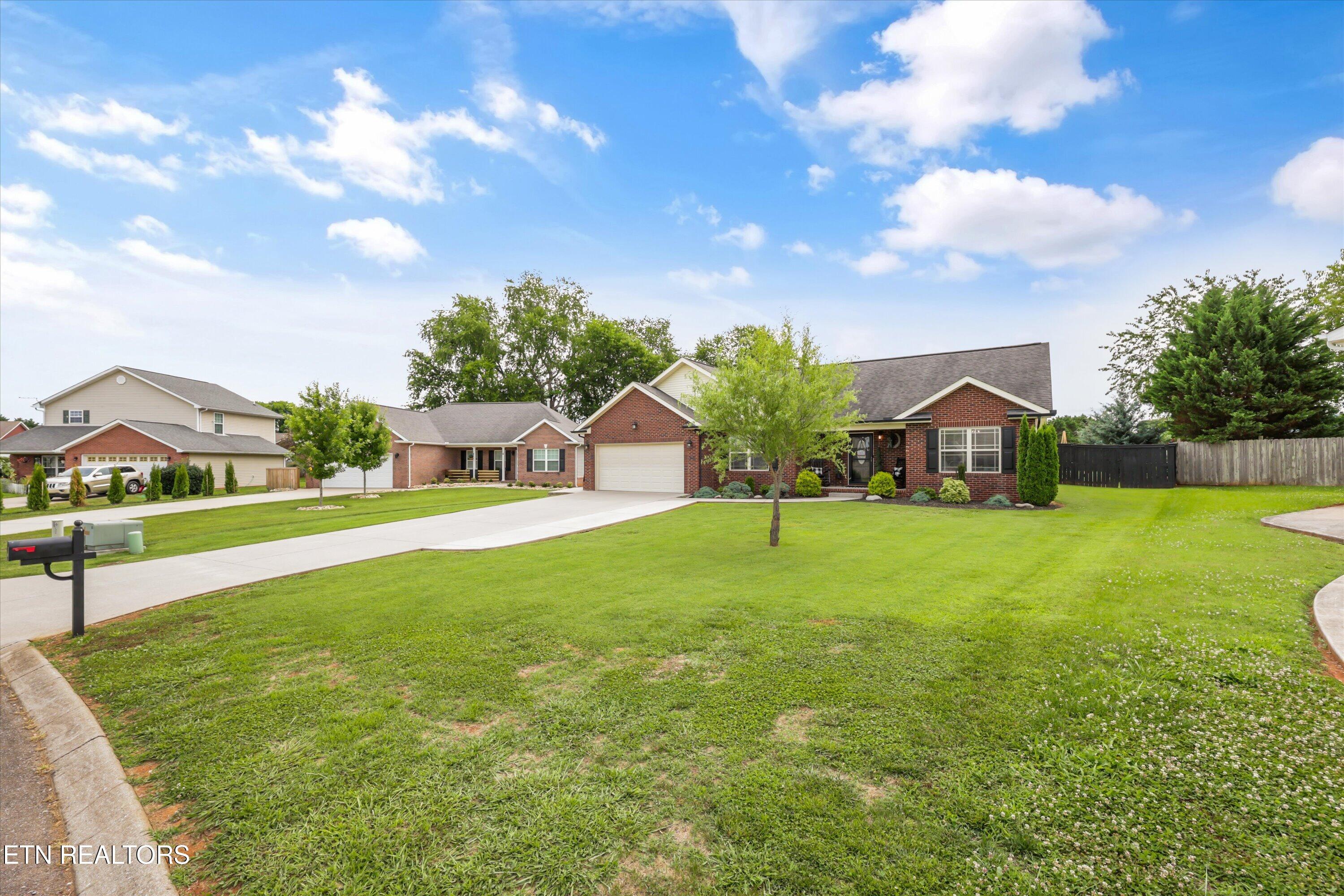 208 Barberry Court Maryville TN 37804