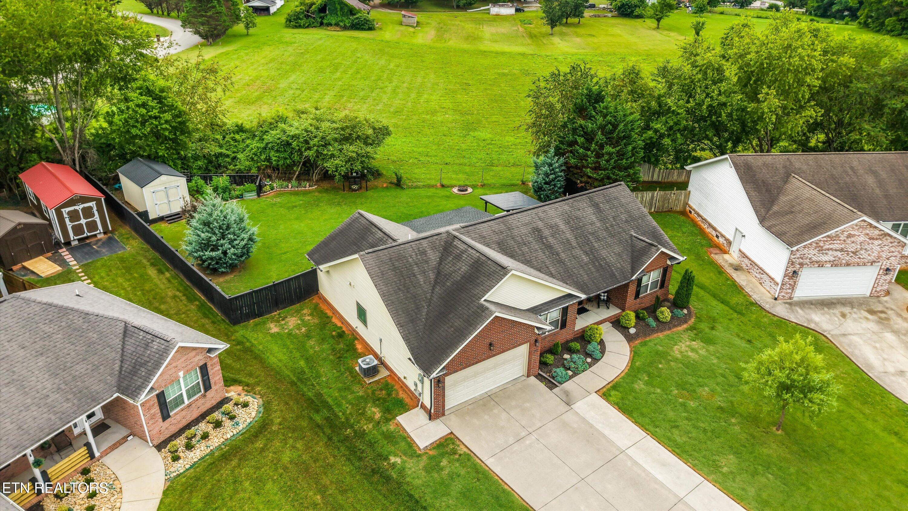 208 Barberry Court Maryville TN 37804