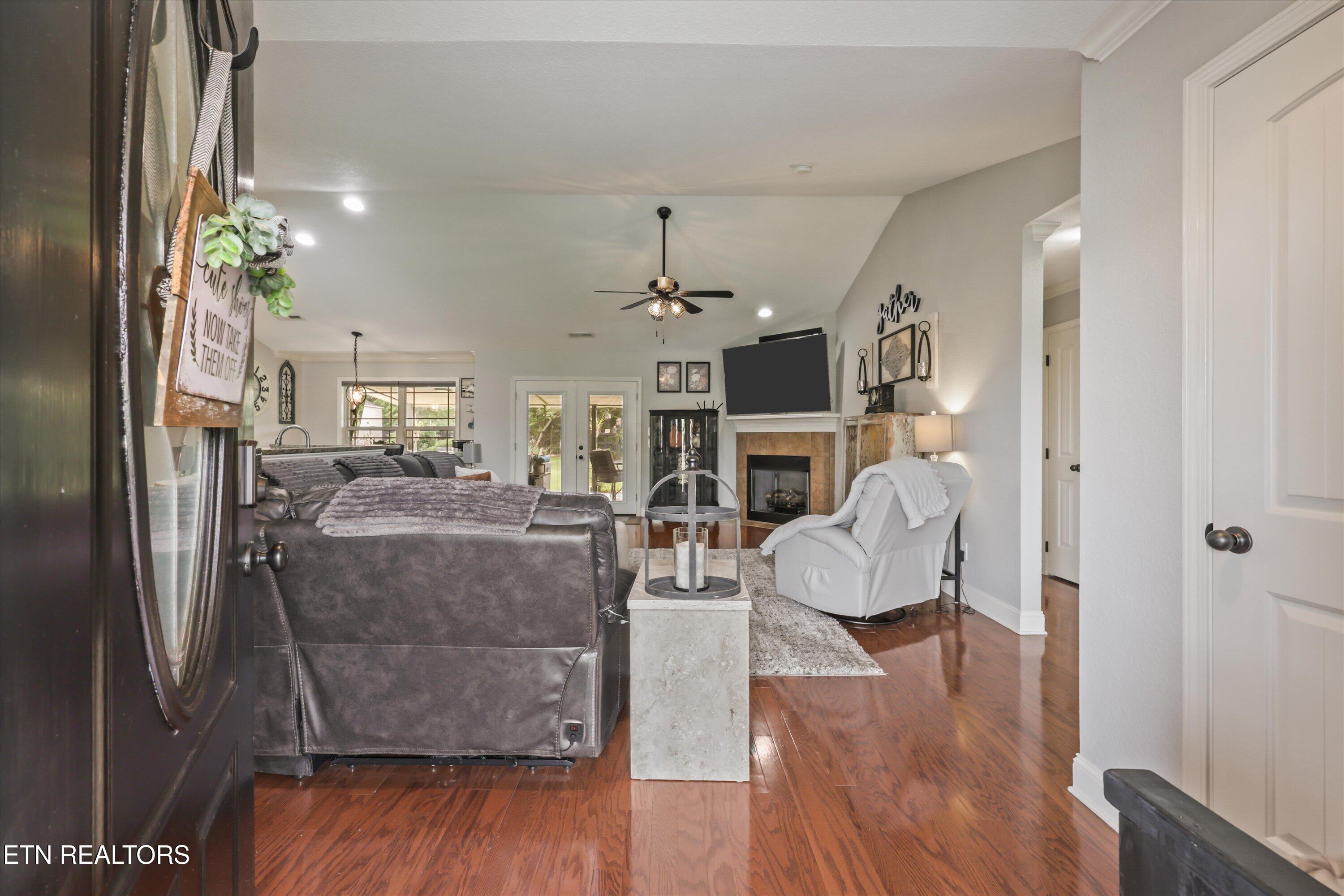 208 Barberry Court Maryville TN 37804