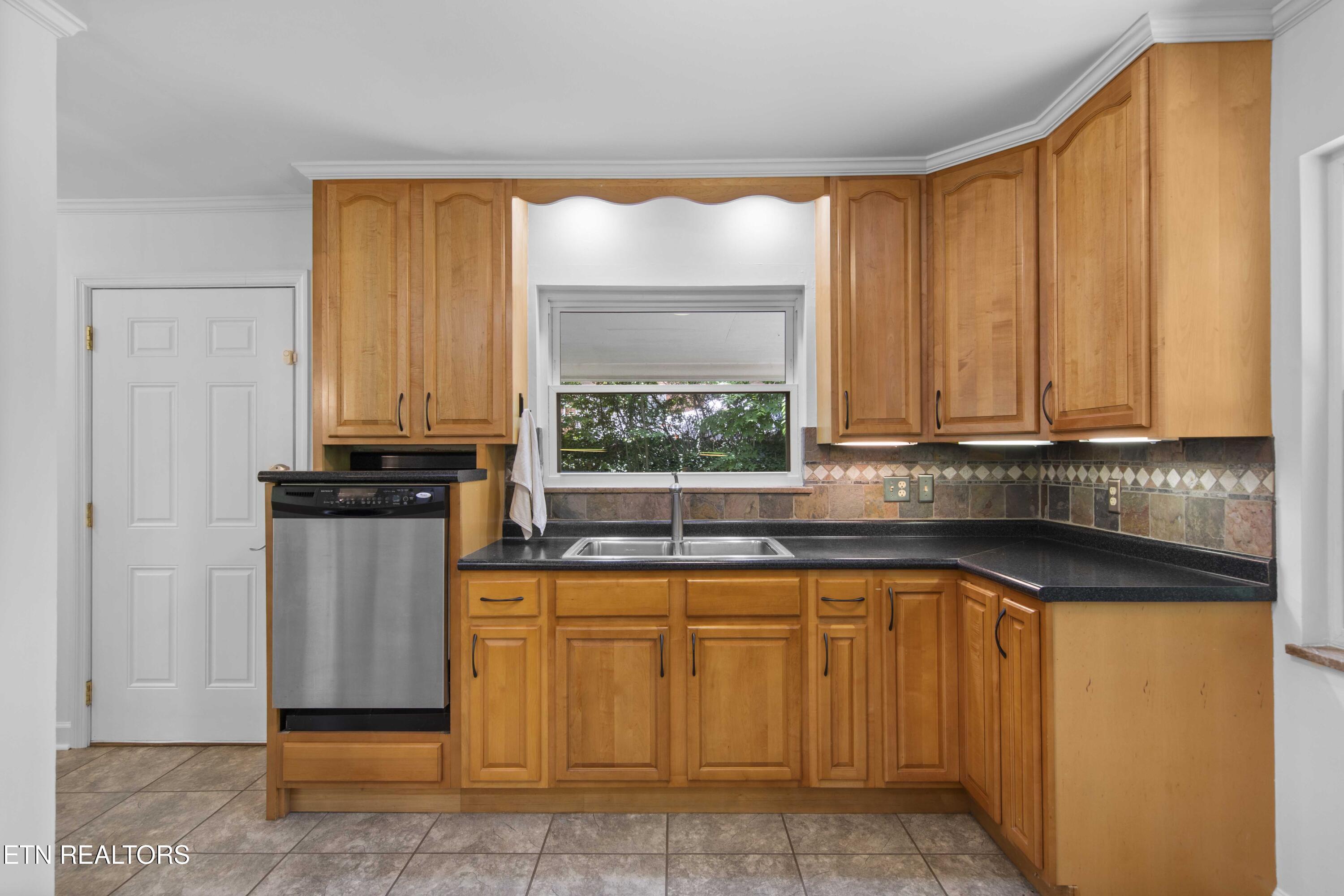 790 W Outer Drive Oak Ridge TN 37830