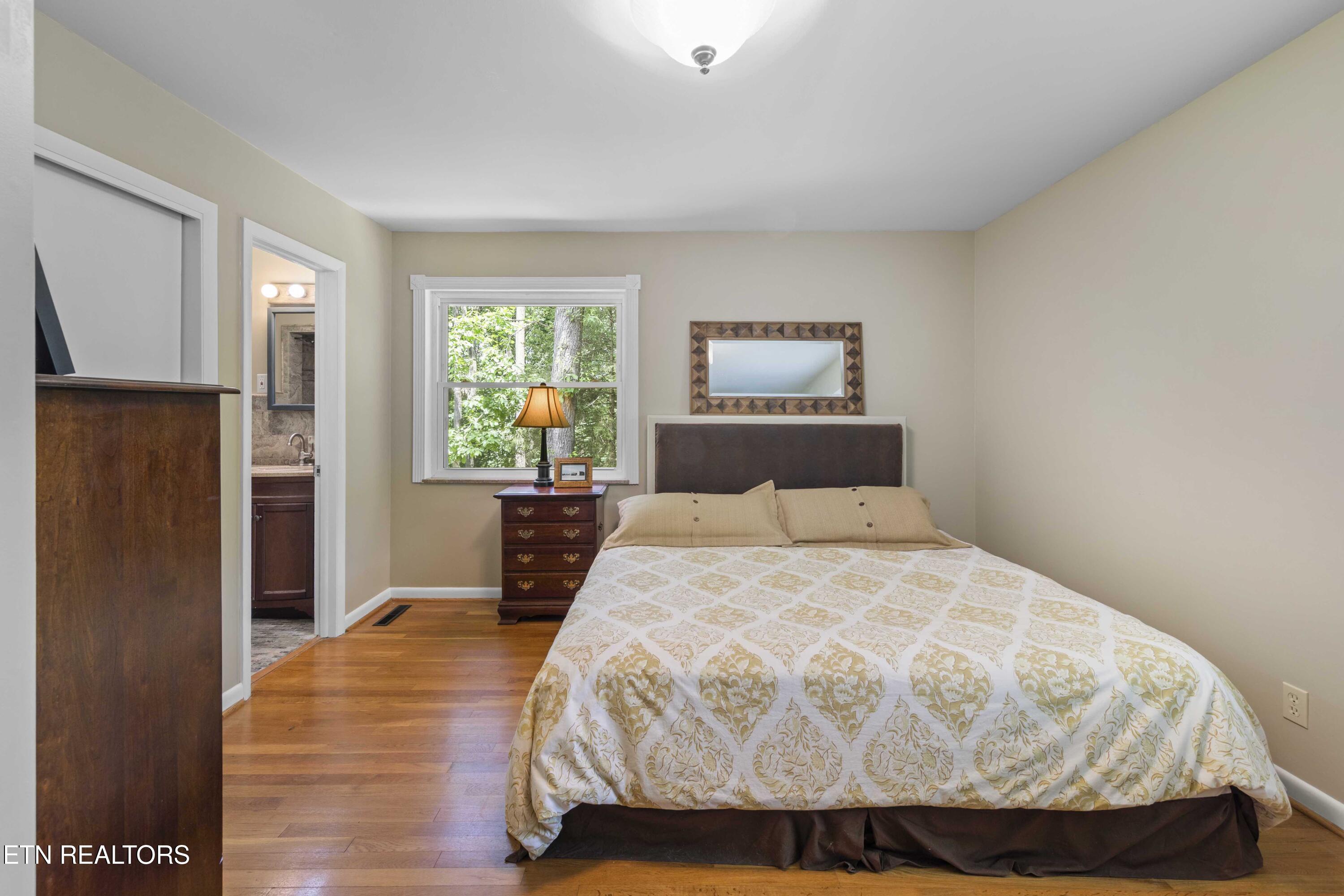 790 W Outer Drive Oak Ridge TN 37830