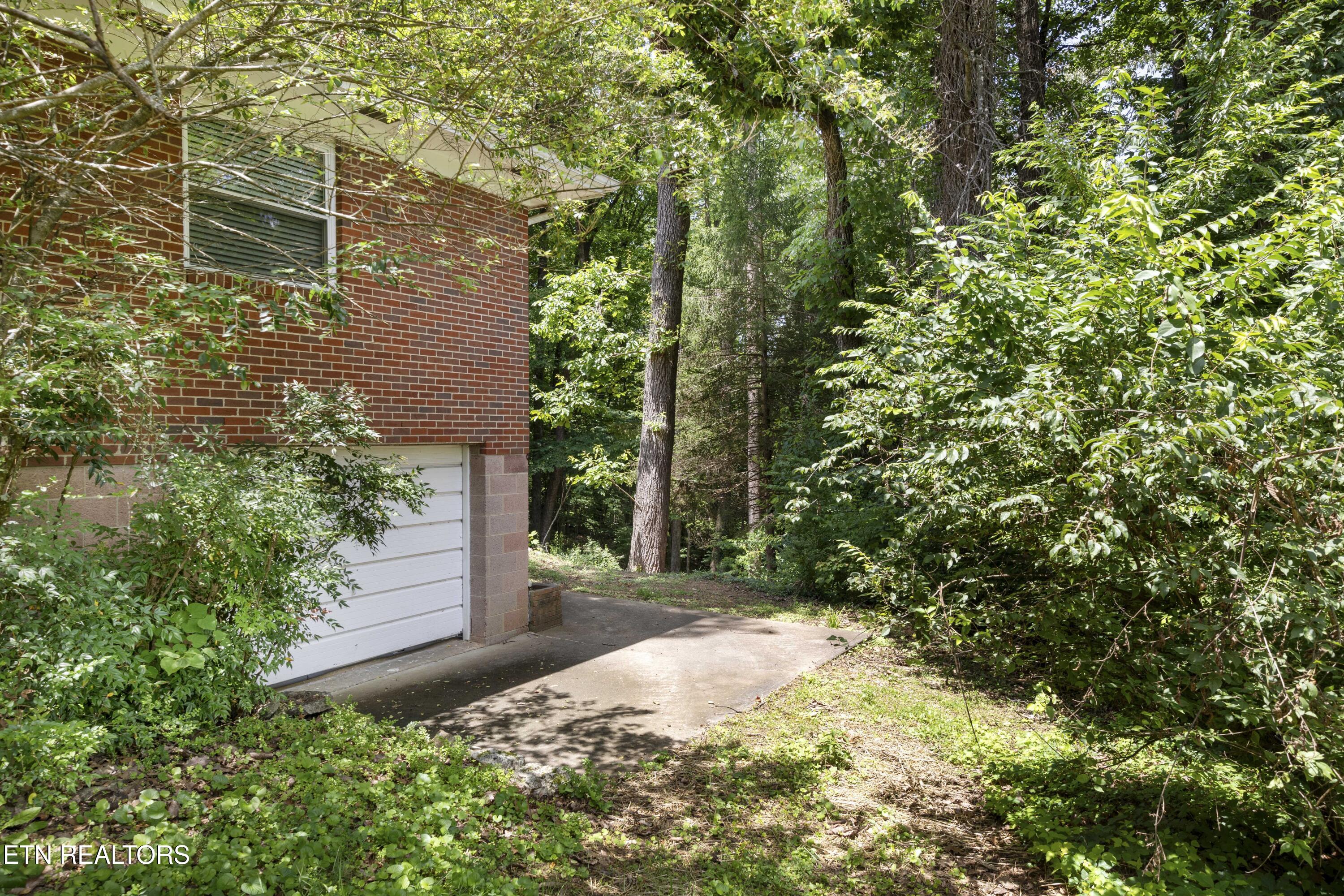 790 W Outer Drive Oak Ridge TN 37830