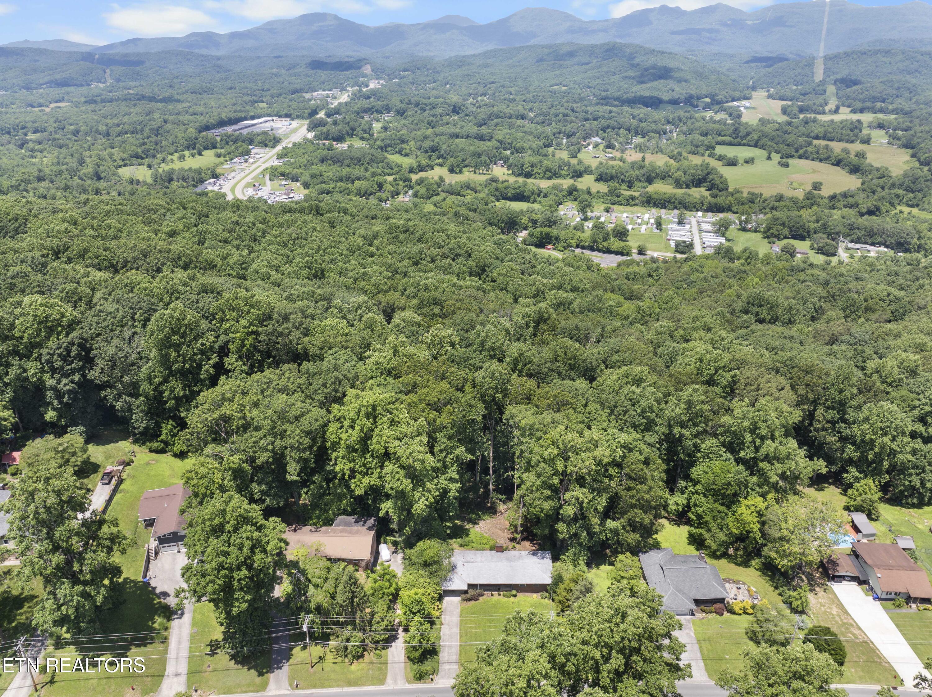 790 W Outer Drive Oak Ridge TN 37830
