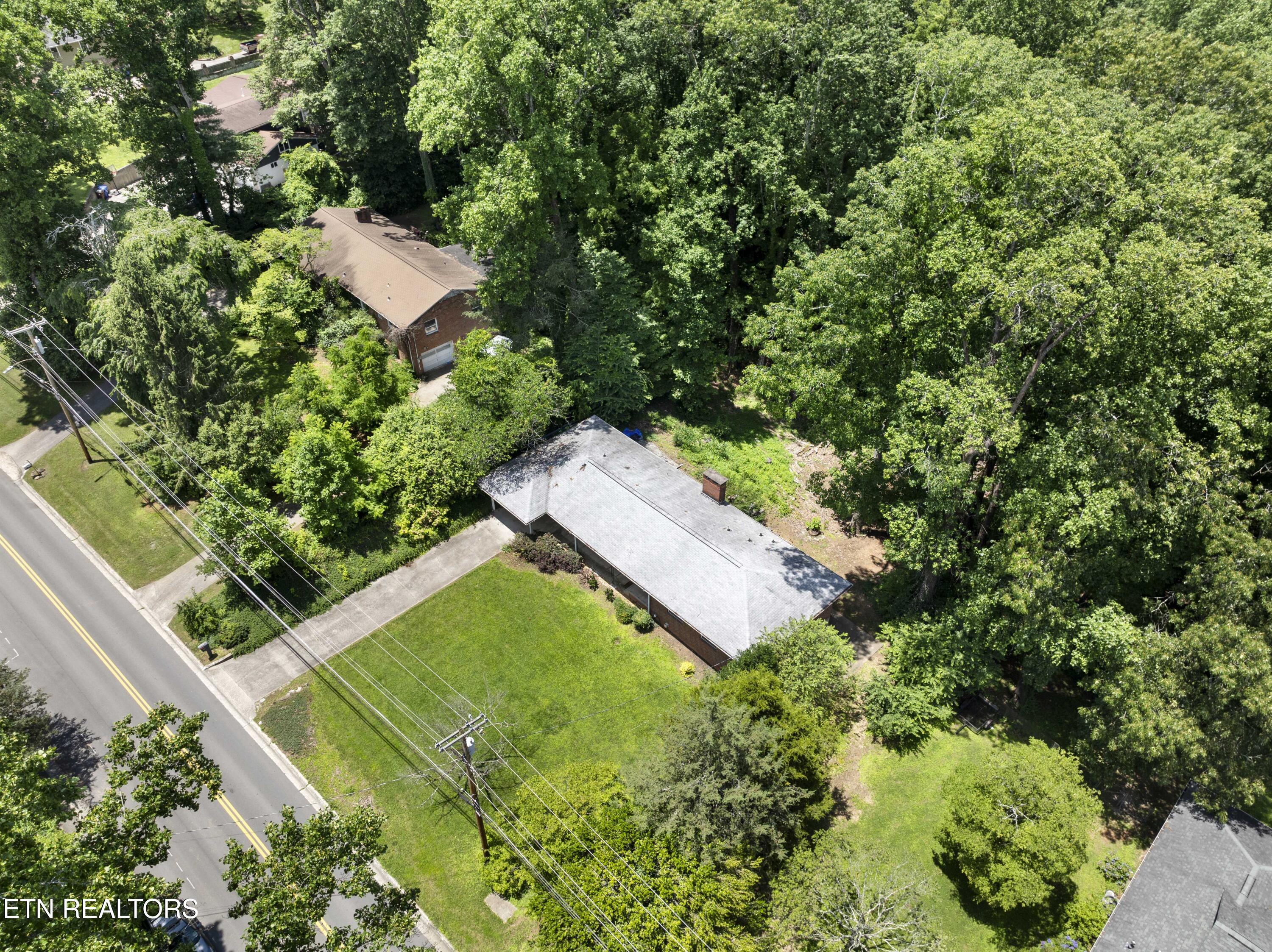 790 W Outer Drive Oak Ridge TN 37830