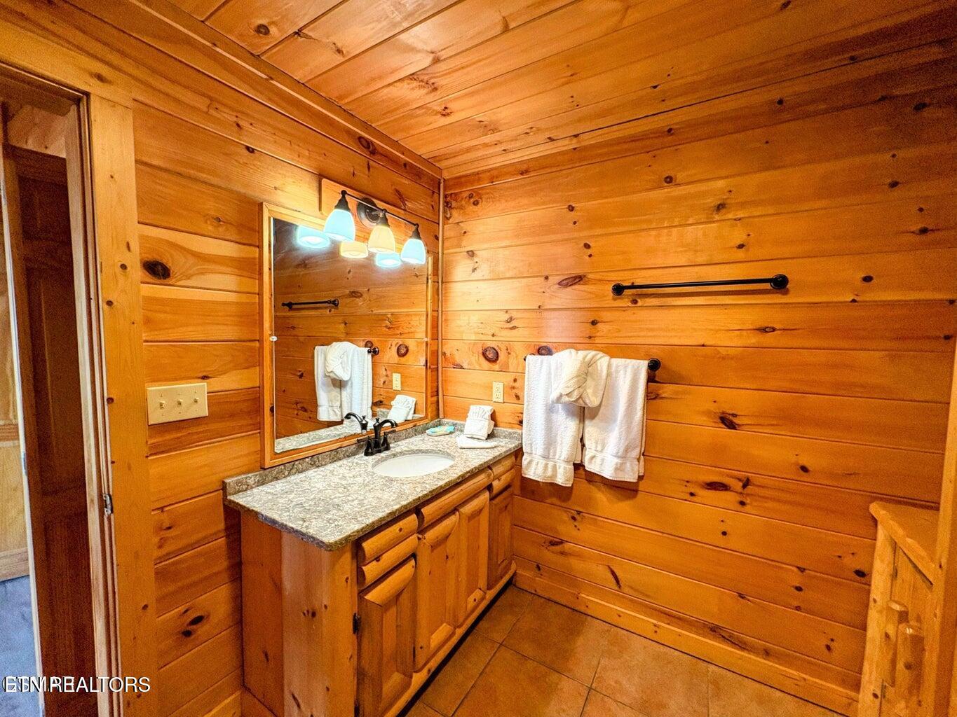 2748/2738 Cats Paw Lane Sevierville TN 37862