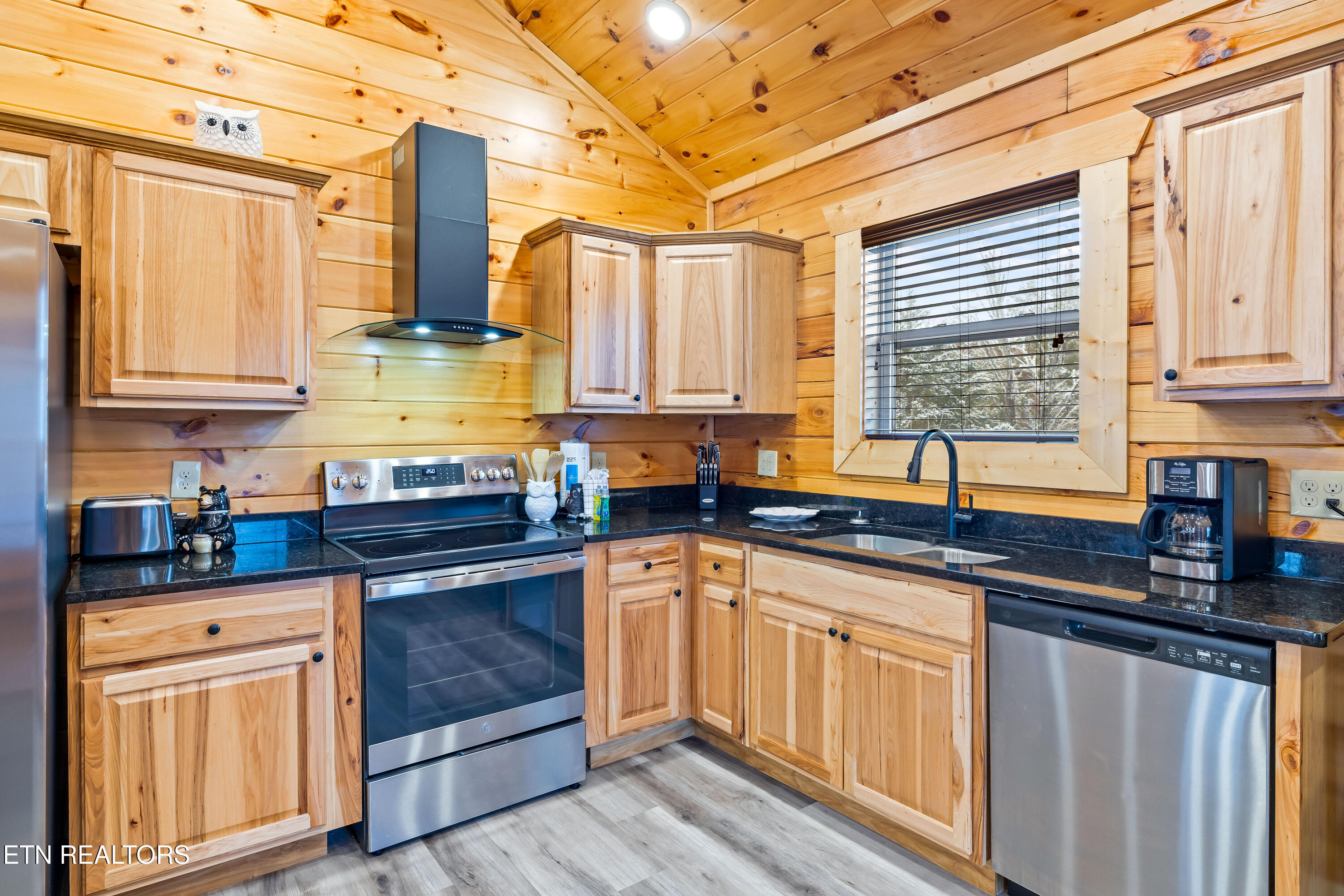 1069 Timberlake Circle Sevierville TN 37876