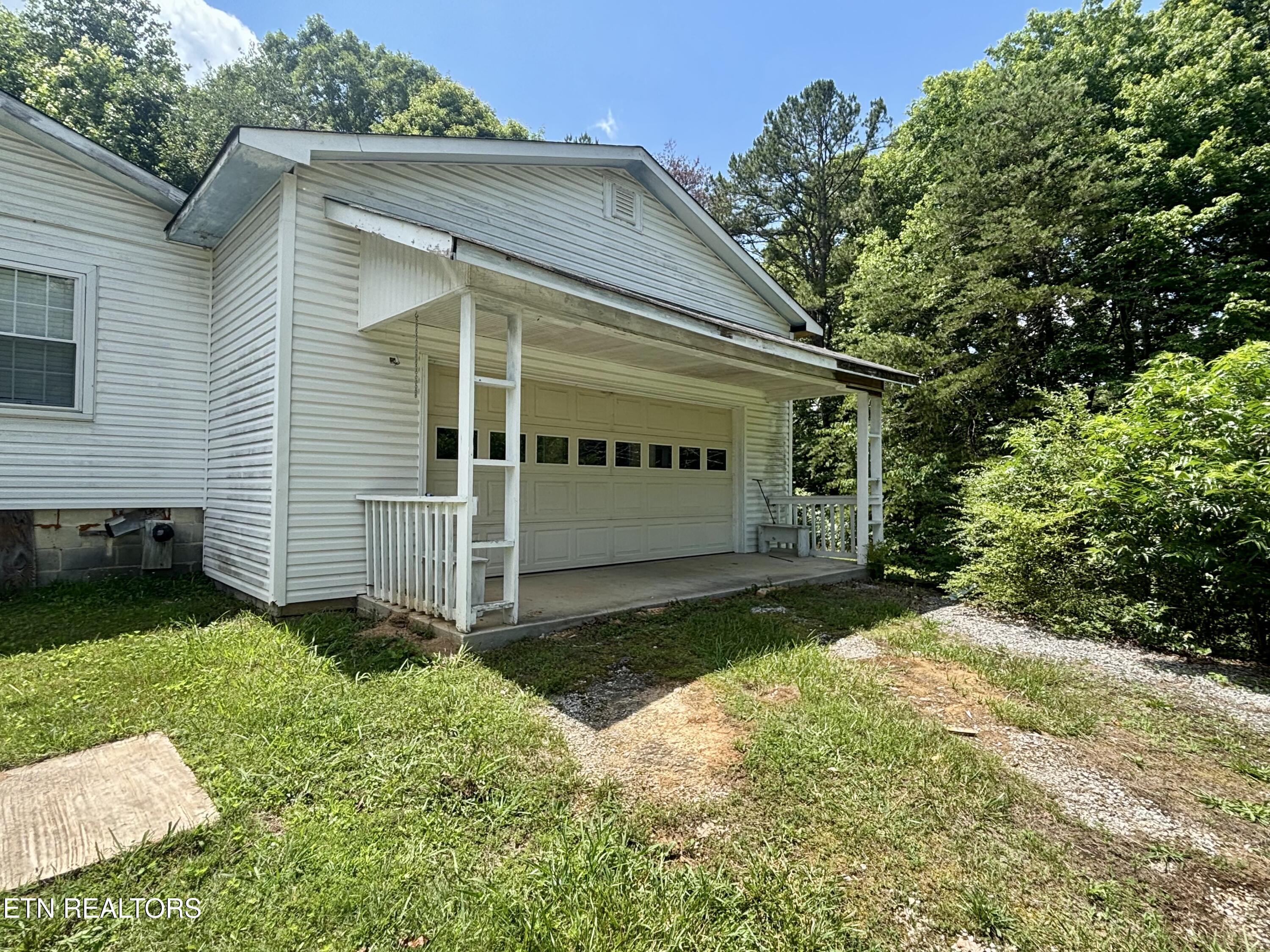 194 Woody Lane Kingston TN 37763