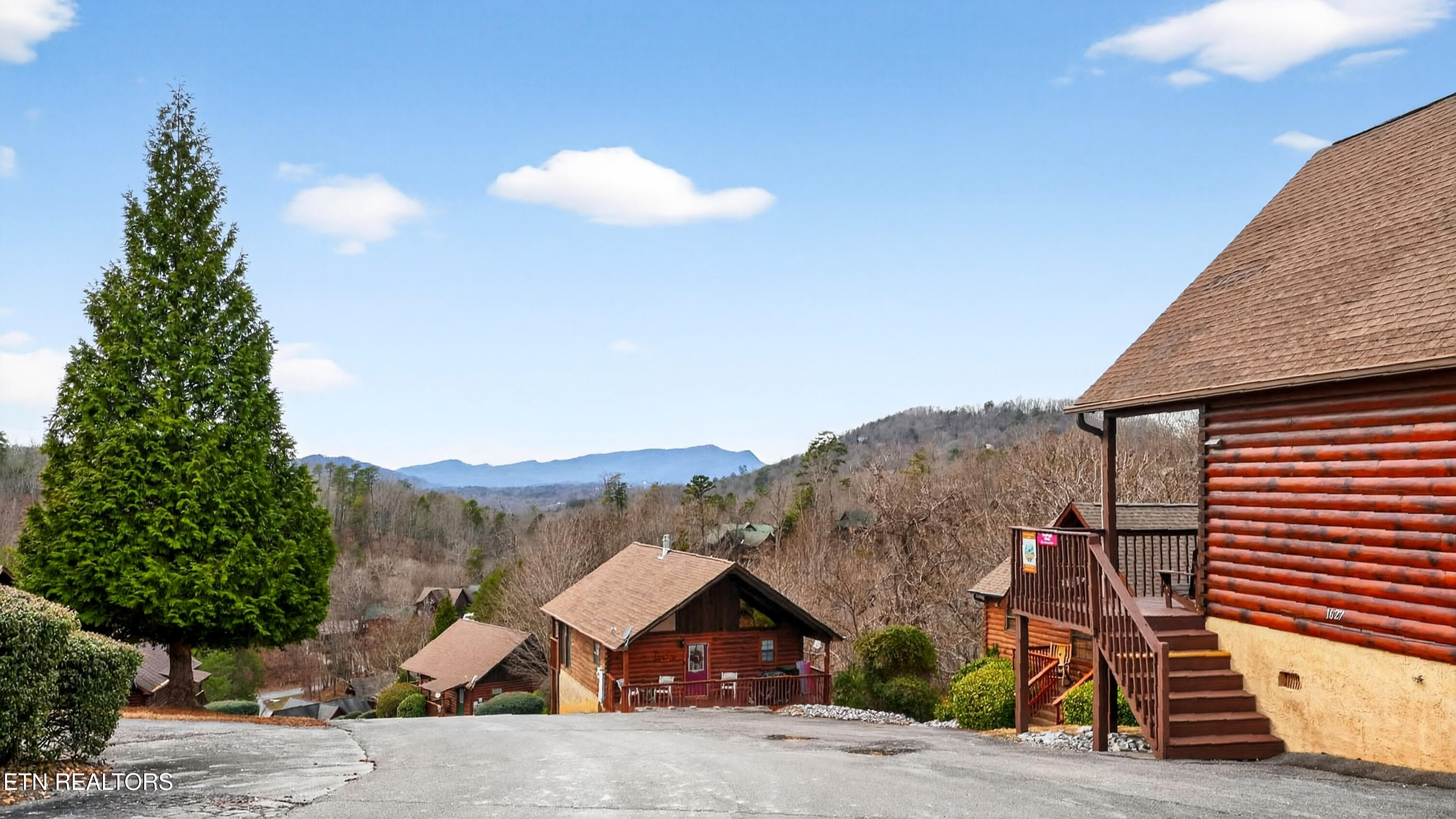 1629 Pinewood Way Sevierville TN 37862