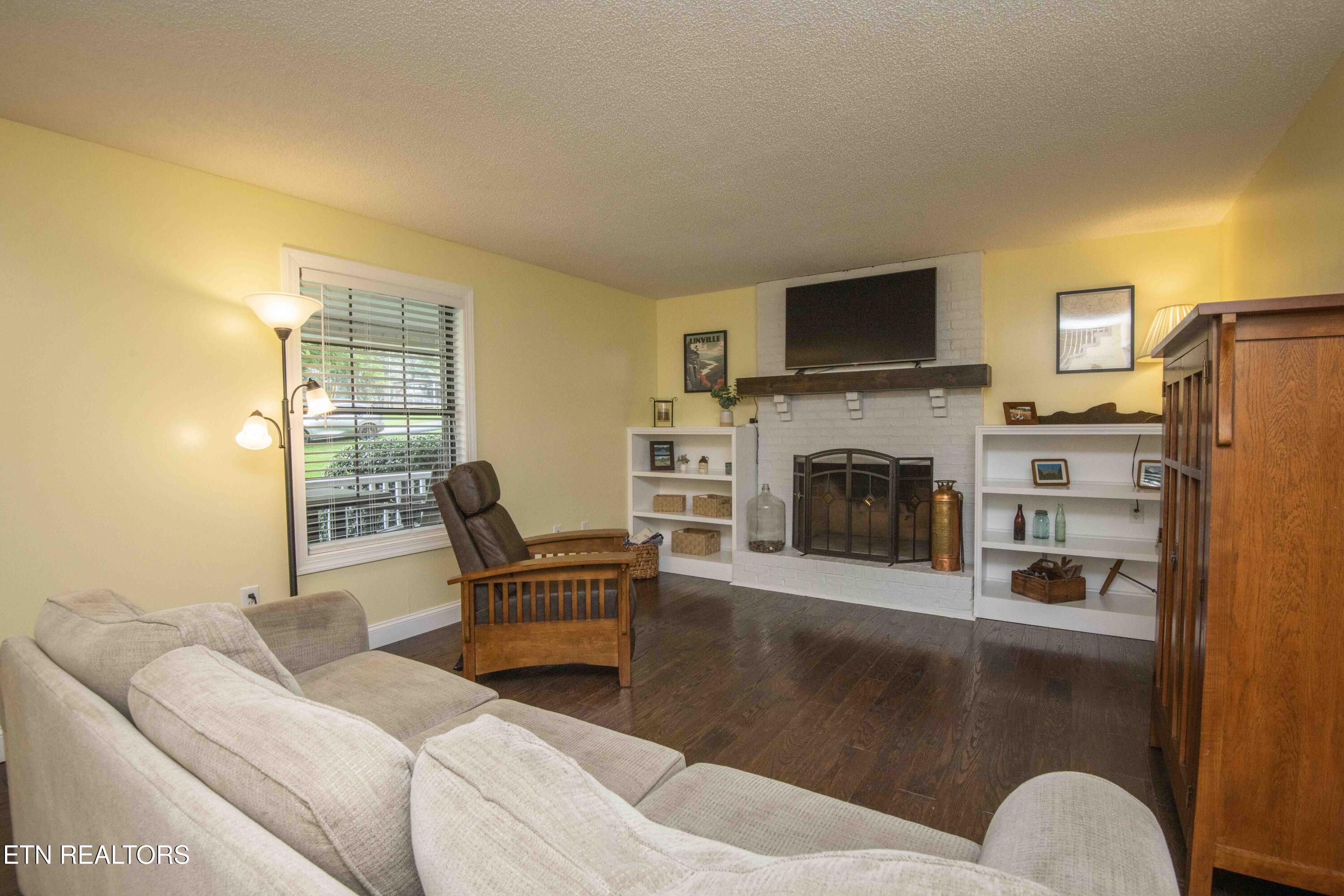 450 Hardin Drive Lenoir City TN 37772