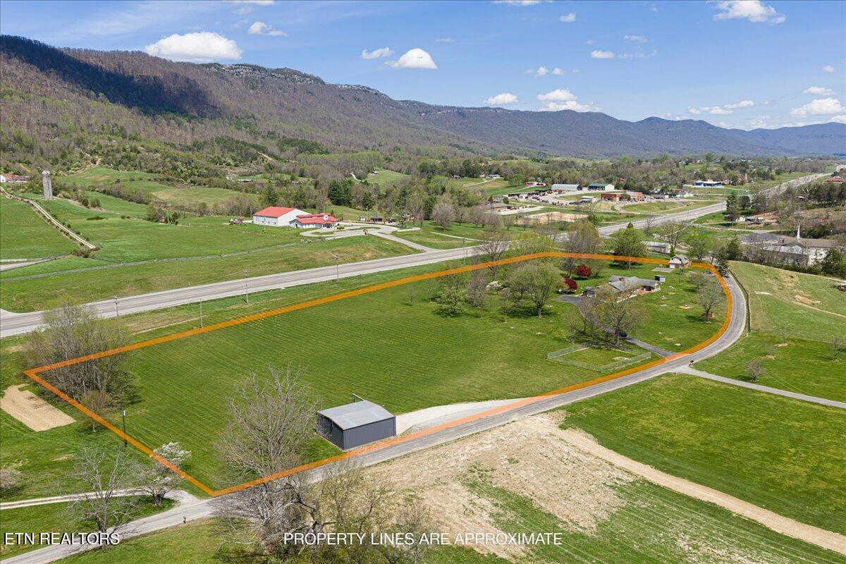 186 Shetland Road Lafollette TN 37766