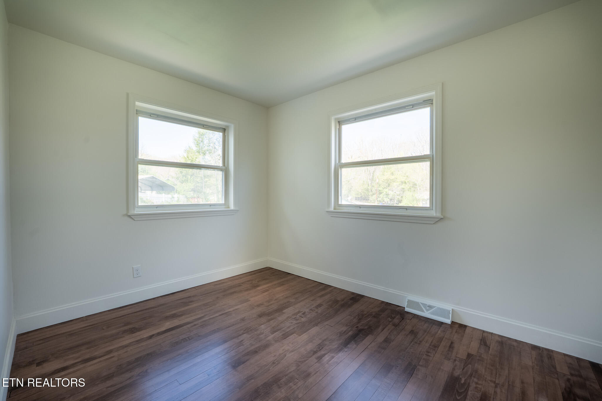 127 Tabor Road Oak Ridge TN 37830