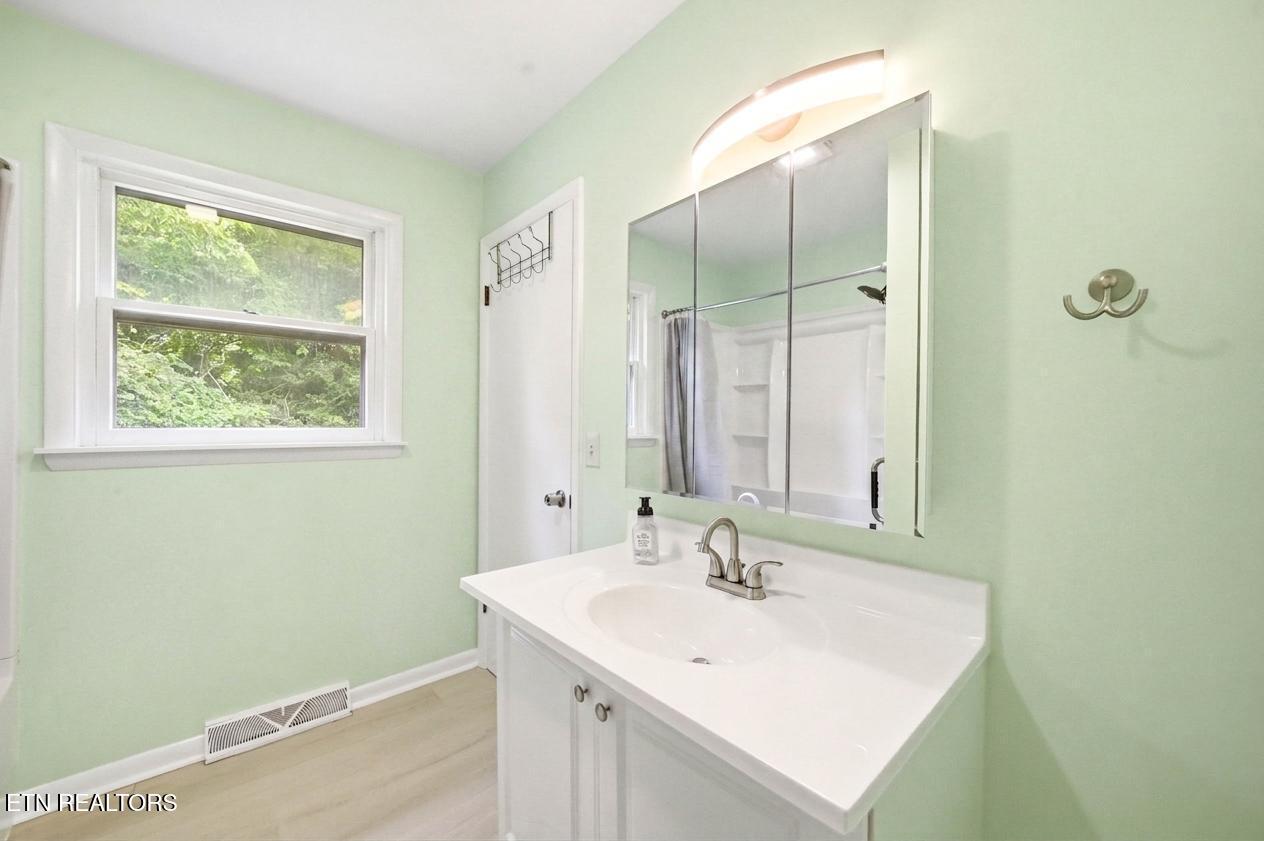 236 Royal Drive Kingsport TN 37663