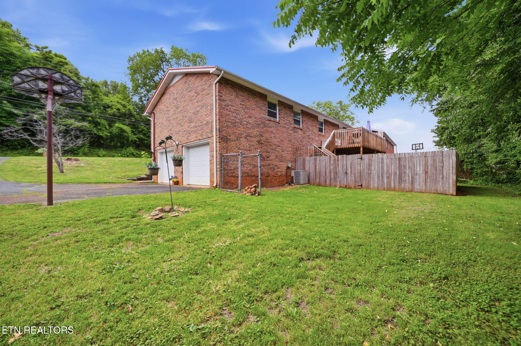 236 Royal Drive Kingsport TN 37663