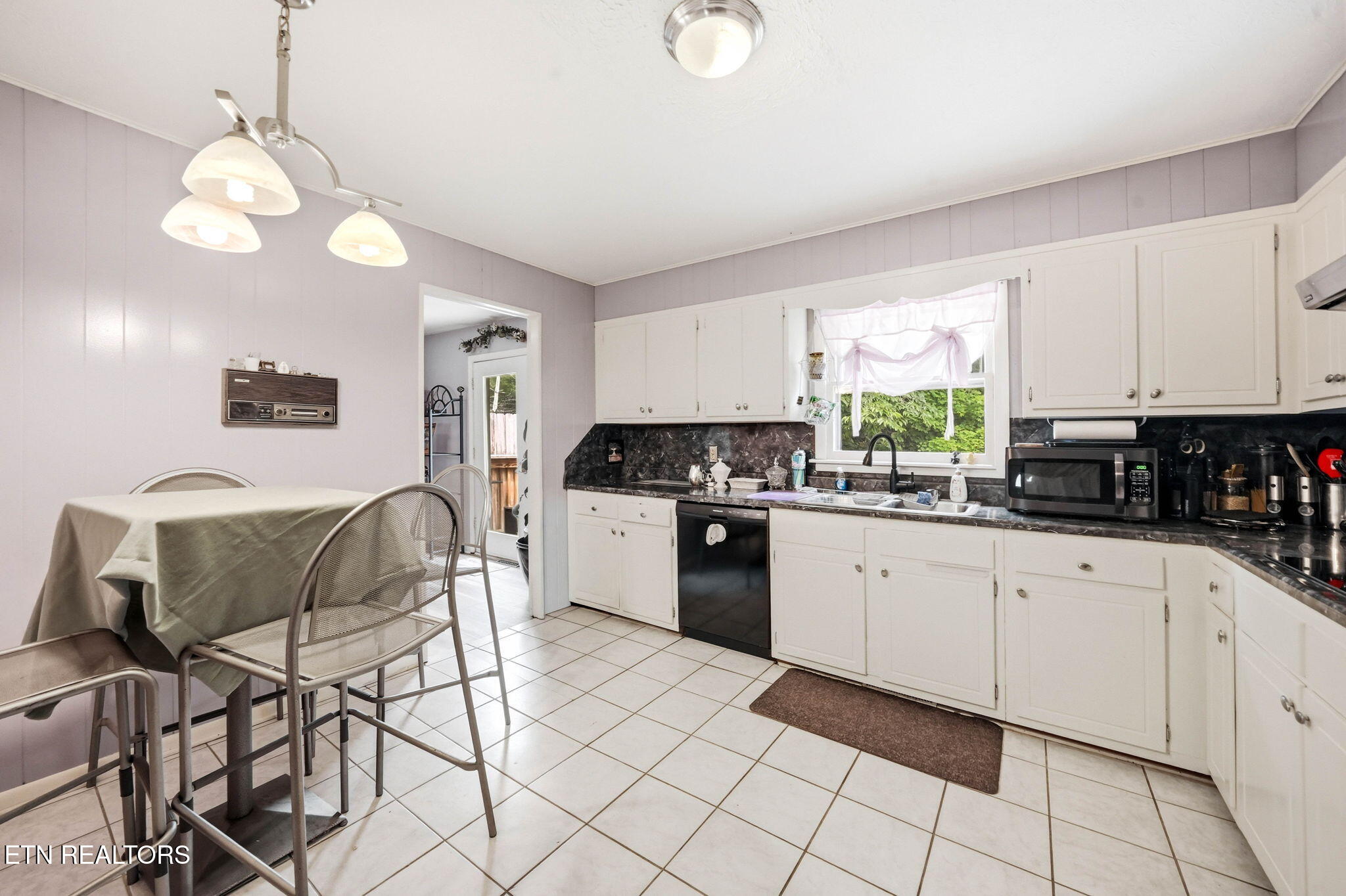 236 Royal Drive Kingsport TN 37663
