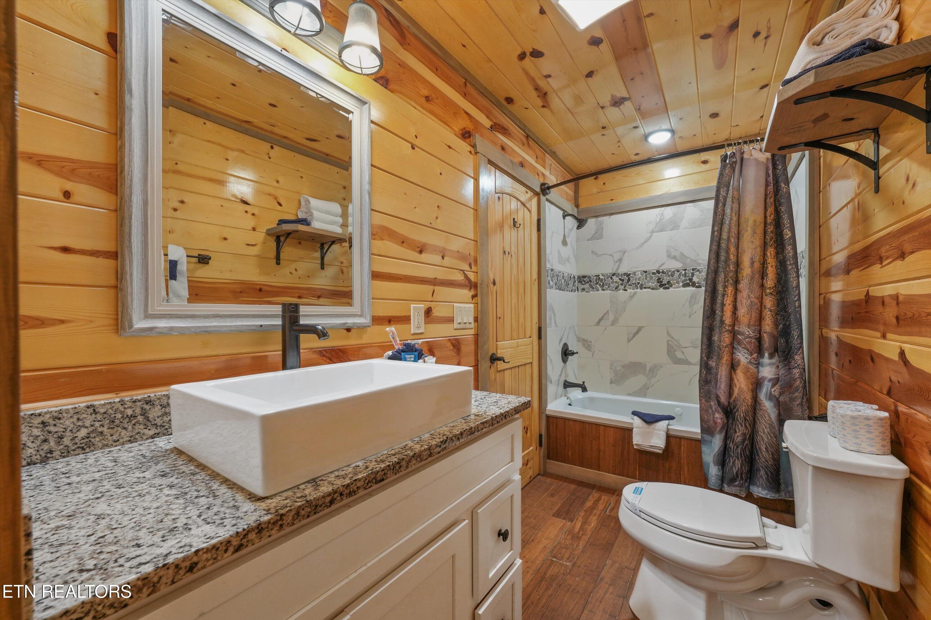 1041 Vista Drive Gatlinburg TN 37738