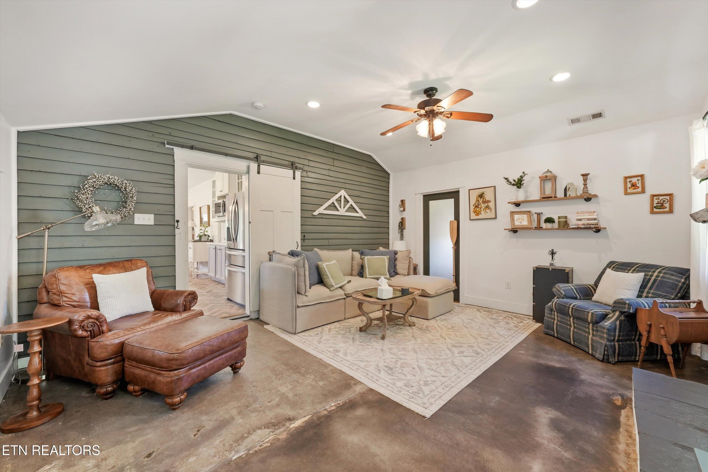 707 Radford Place Knoxville TN 37917