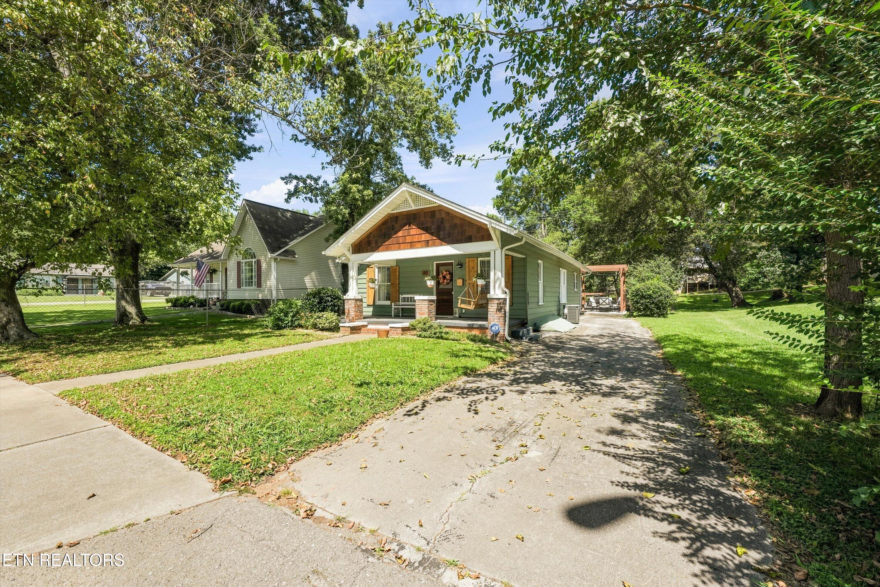707 Radford Place Knoxville TN 37917