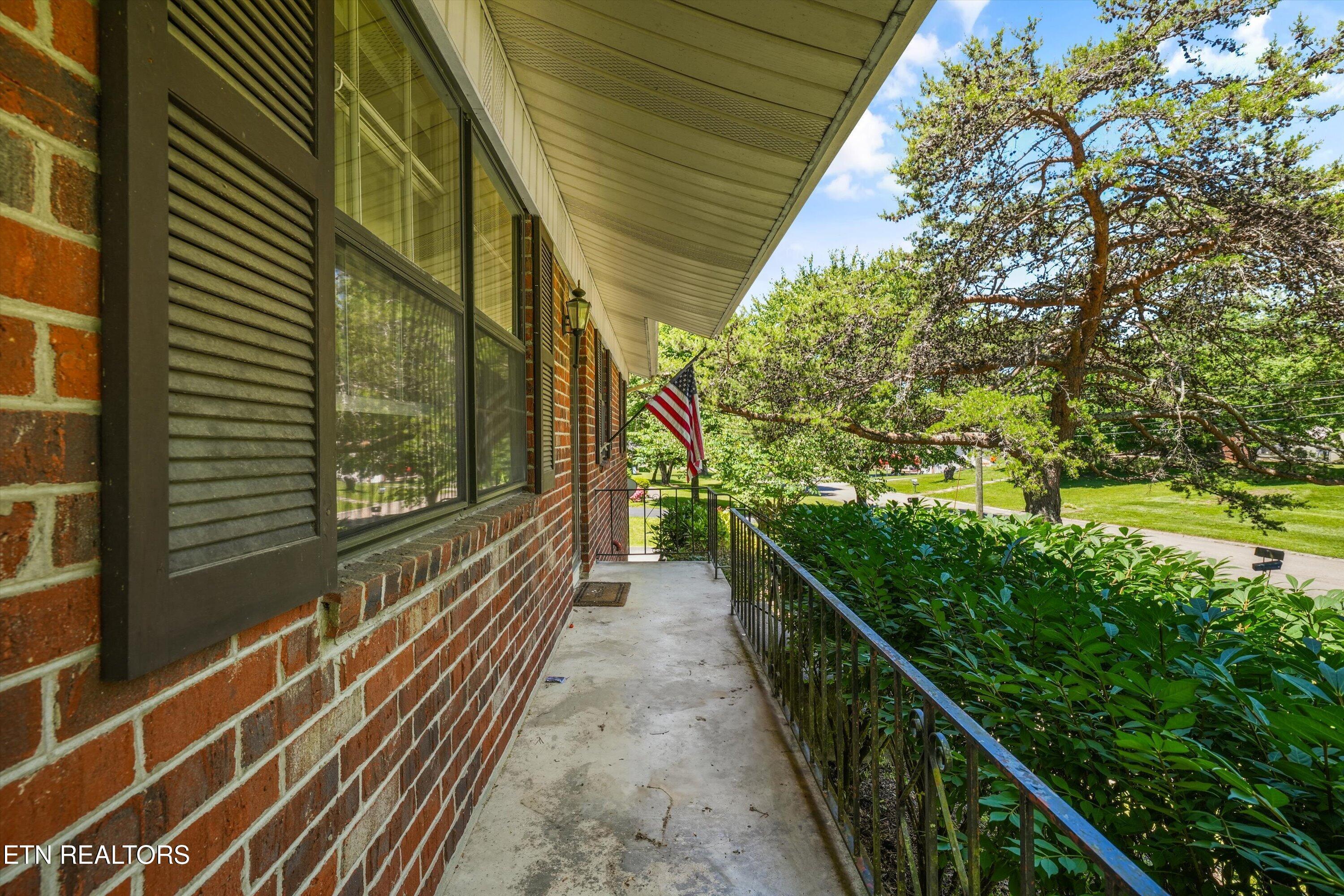 4304 Woodvale Drive Knoxville TN 37918