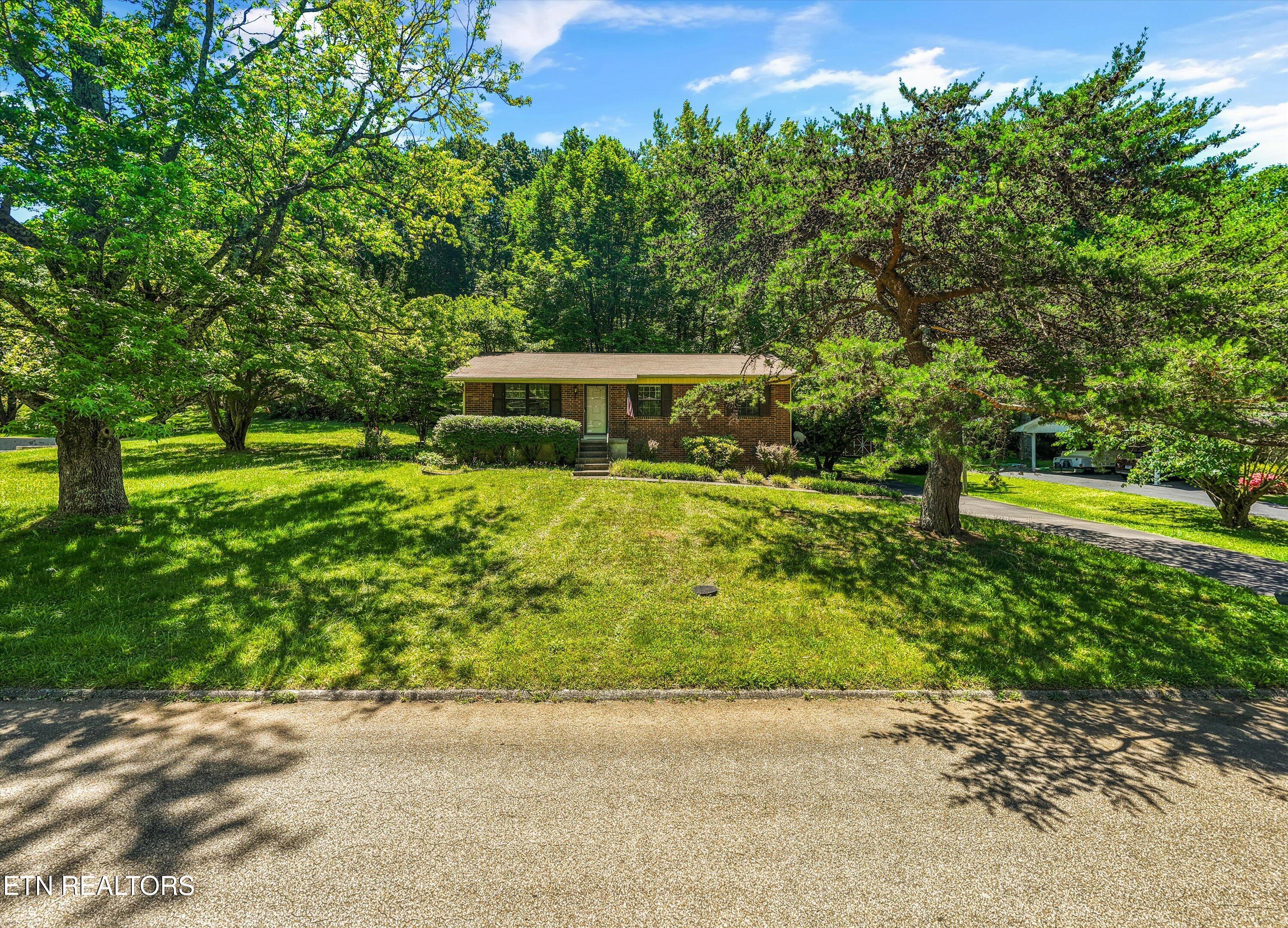 4304 Woodvale Drive Knoxville TN 37918