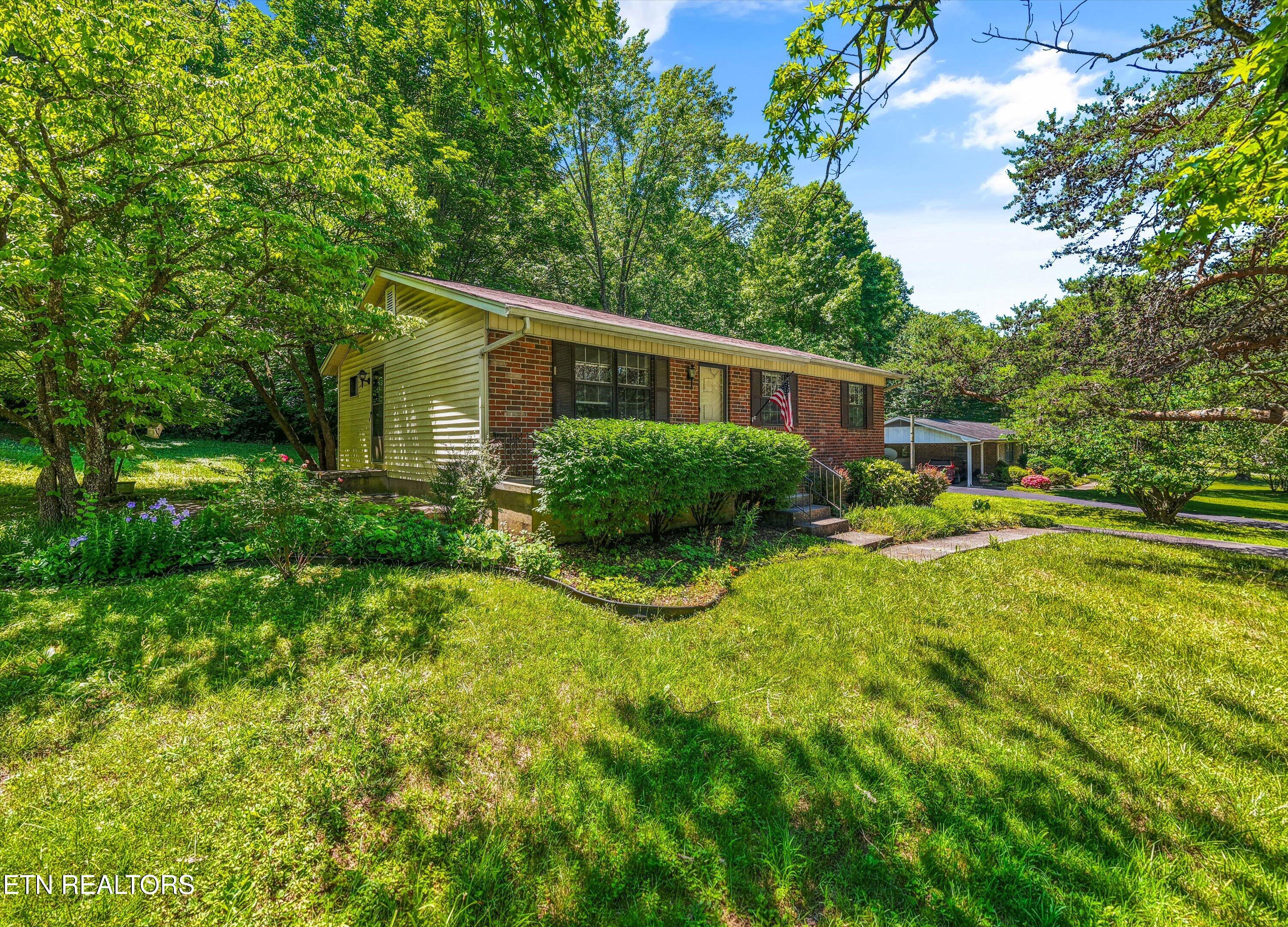 4304 Woodvale Drive Knoxville TN 37918