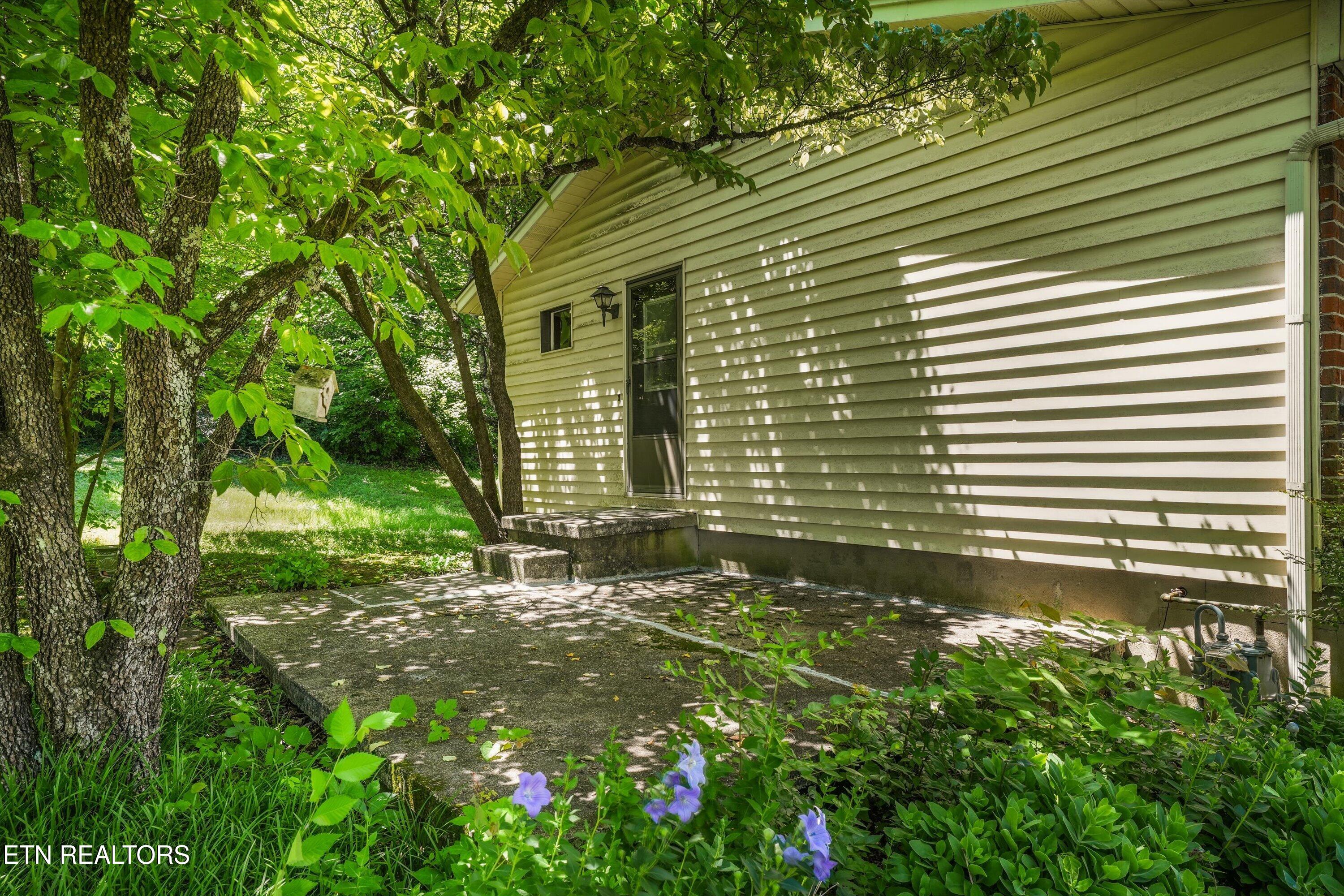4304 Woodvale Drive Knoxville TN 37918