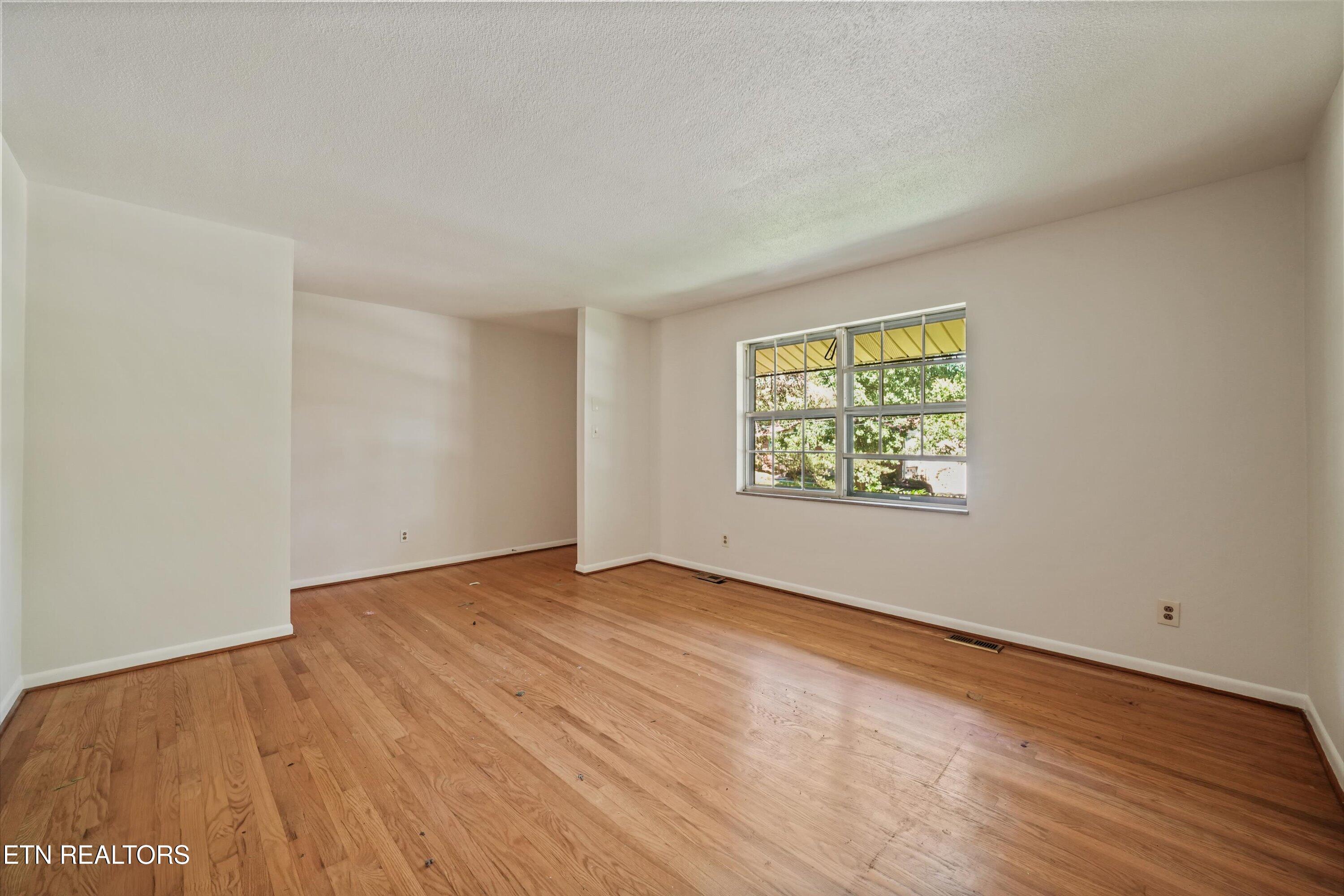 4304 Woodvale Drive Knoxville TN 37918