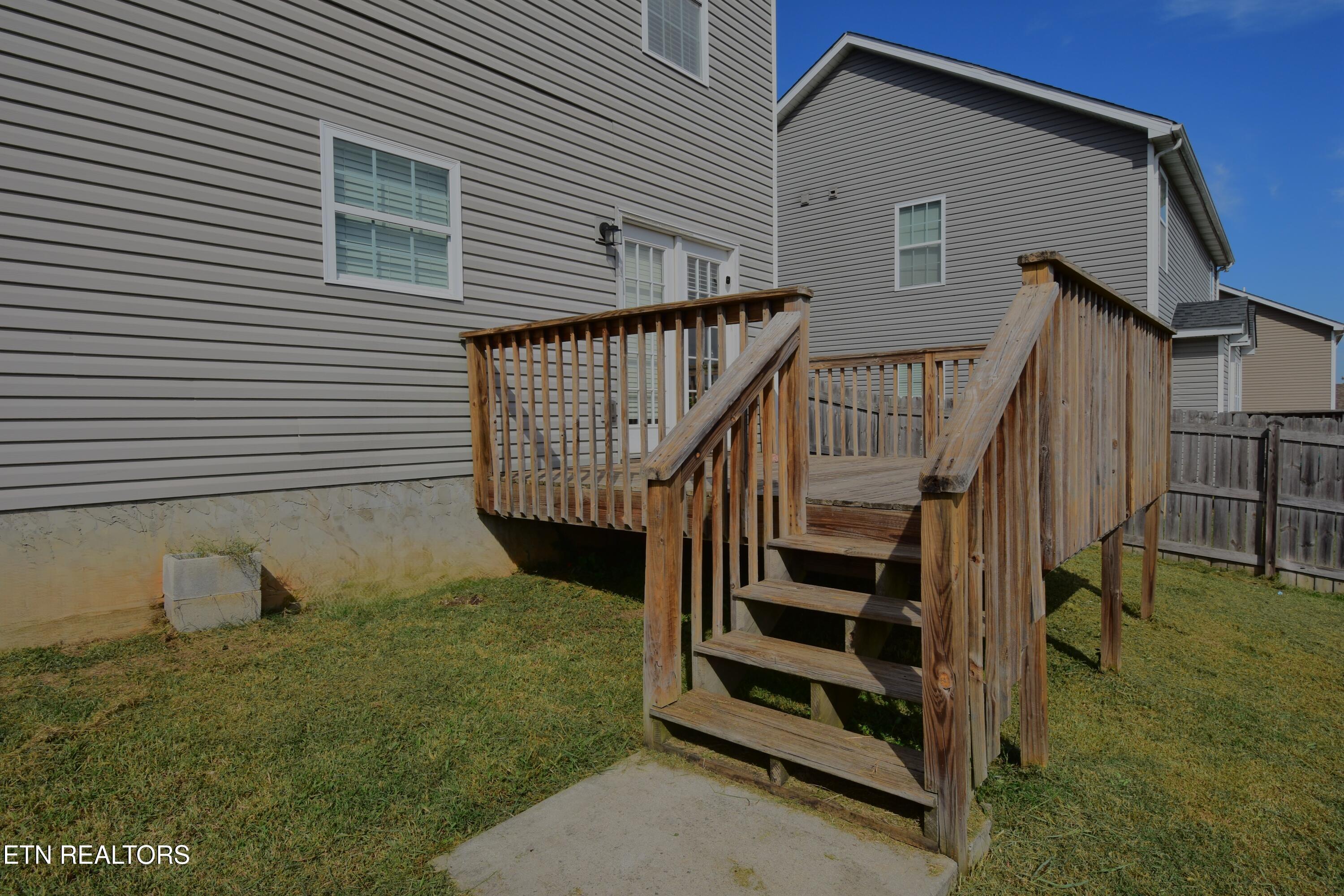 1740 Point Wood Drive Knoxville TN 37920