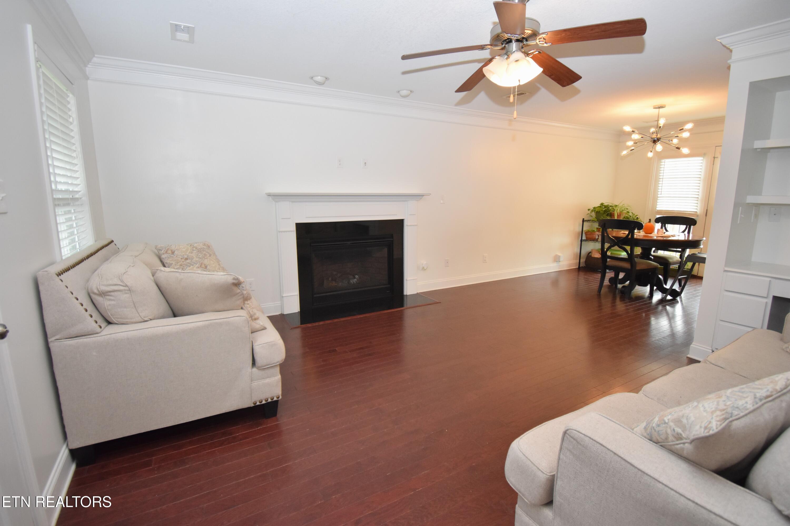 1740 Point Wood Drive Knoxville TN 37920