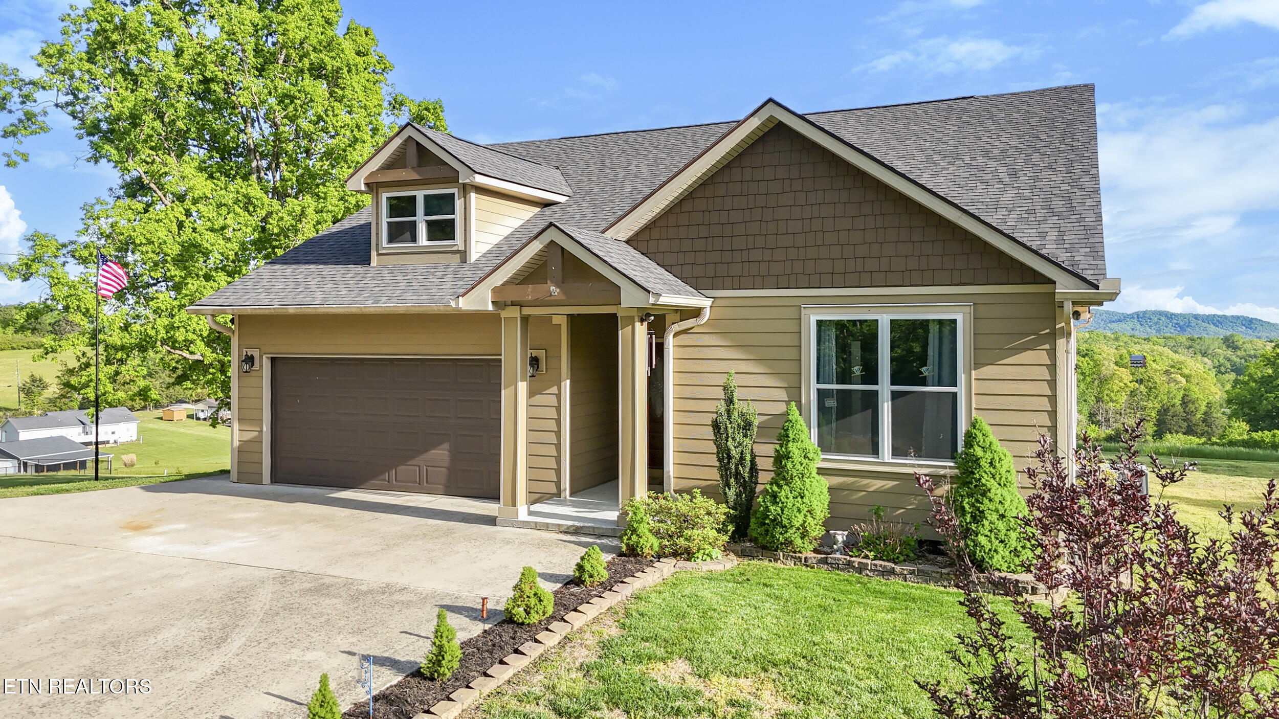 7445 Lakeshore Drive Rutledge TN 37861