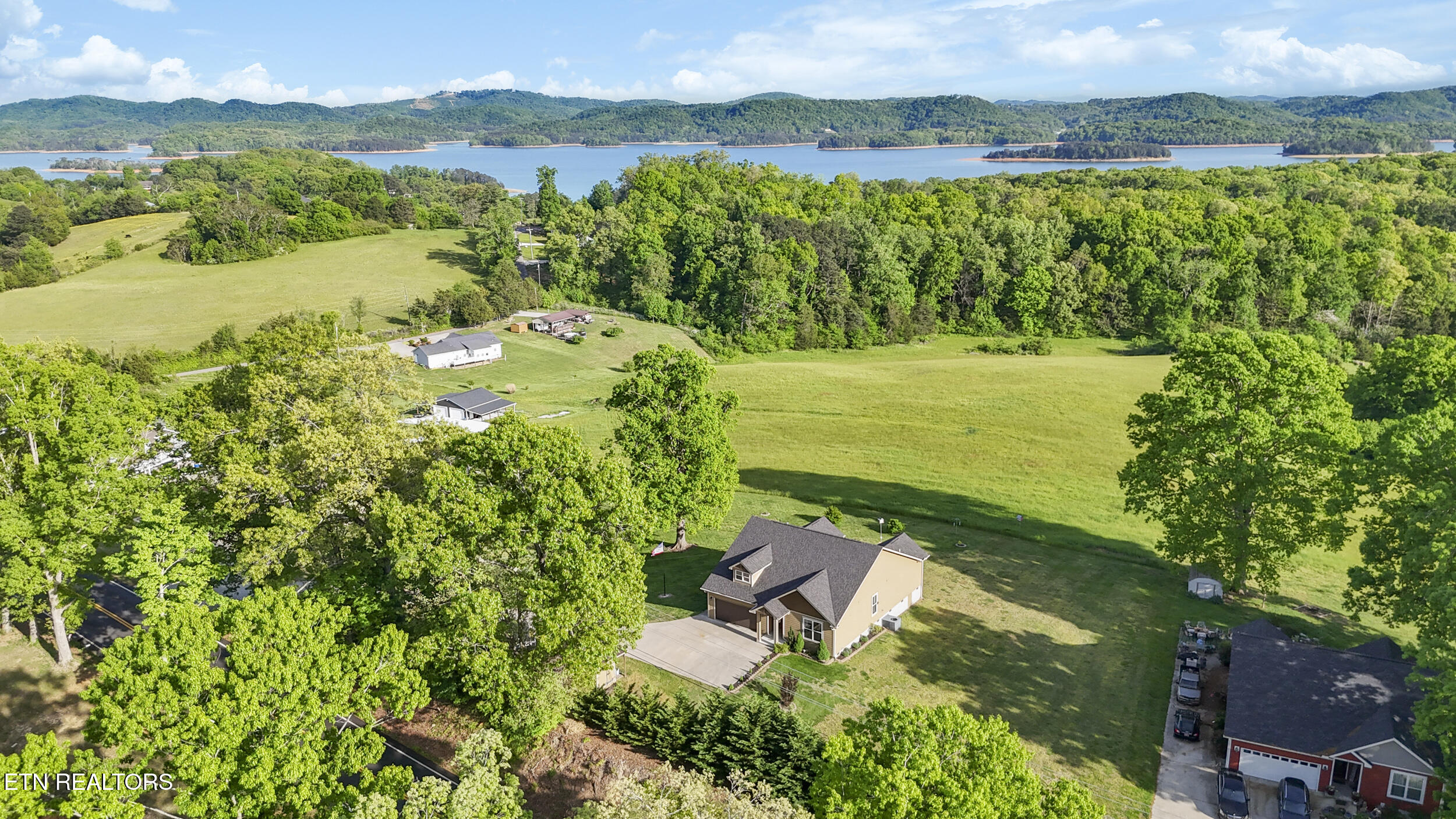 7445 Lakeshore Drive Rutledge TN 37861