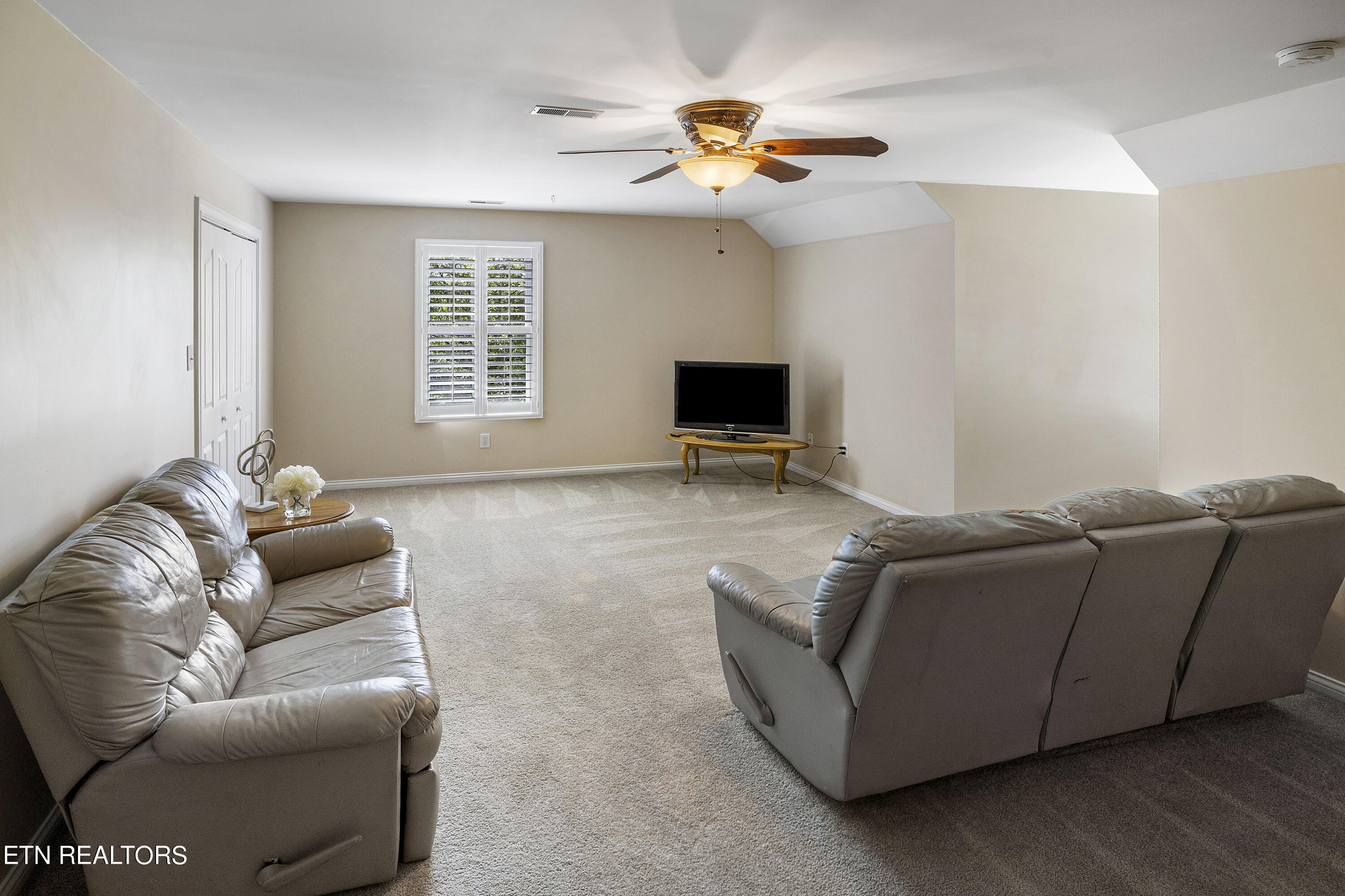 109 Red Grouse Drive Lenoir City TN 37772