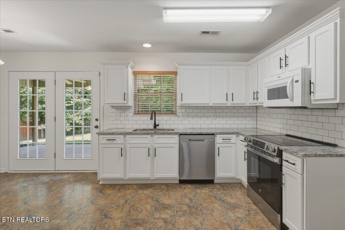 1227 Elsborn Ridge Road Maryville TN 37801