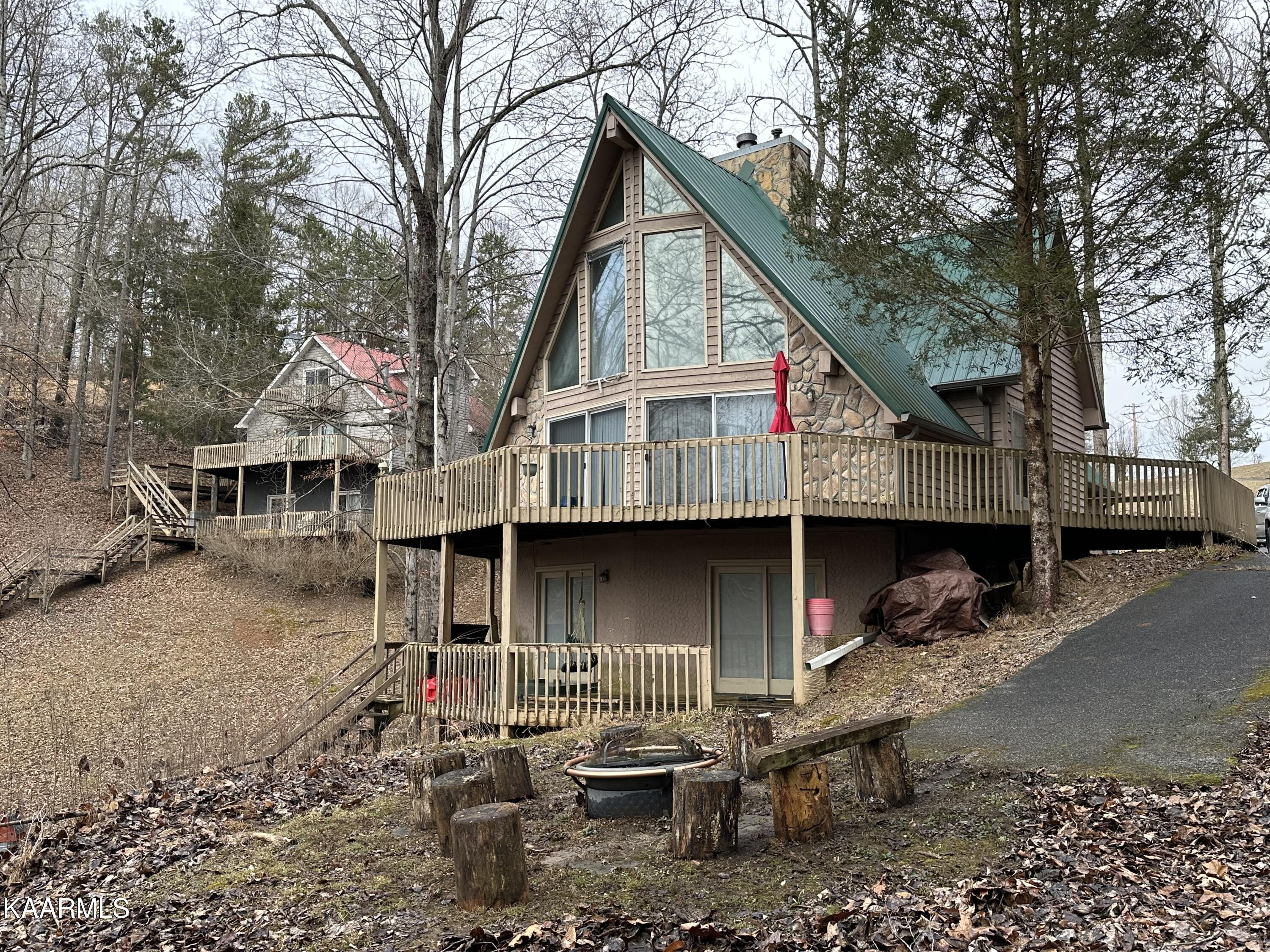 824 Deerfield Way Lafollette TN 37766