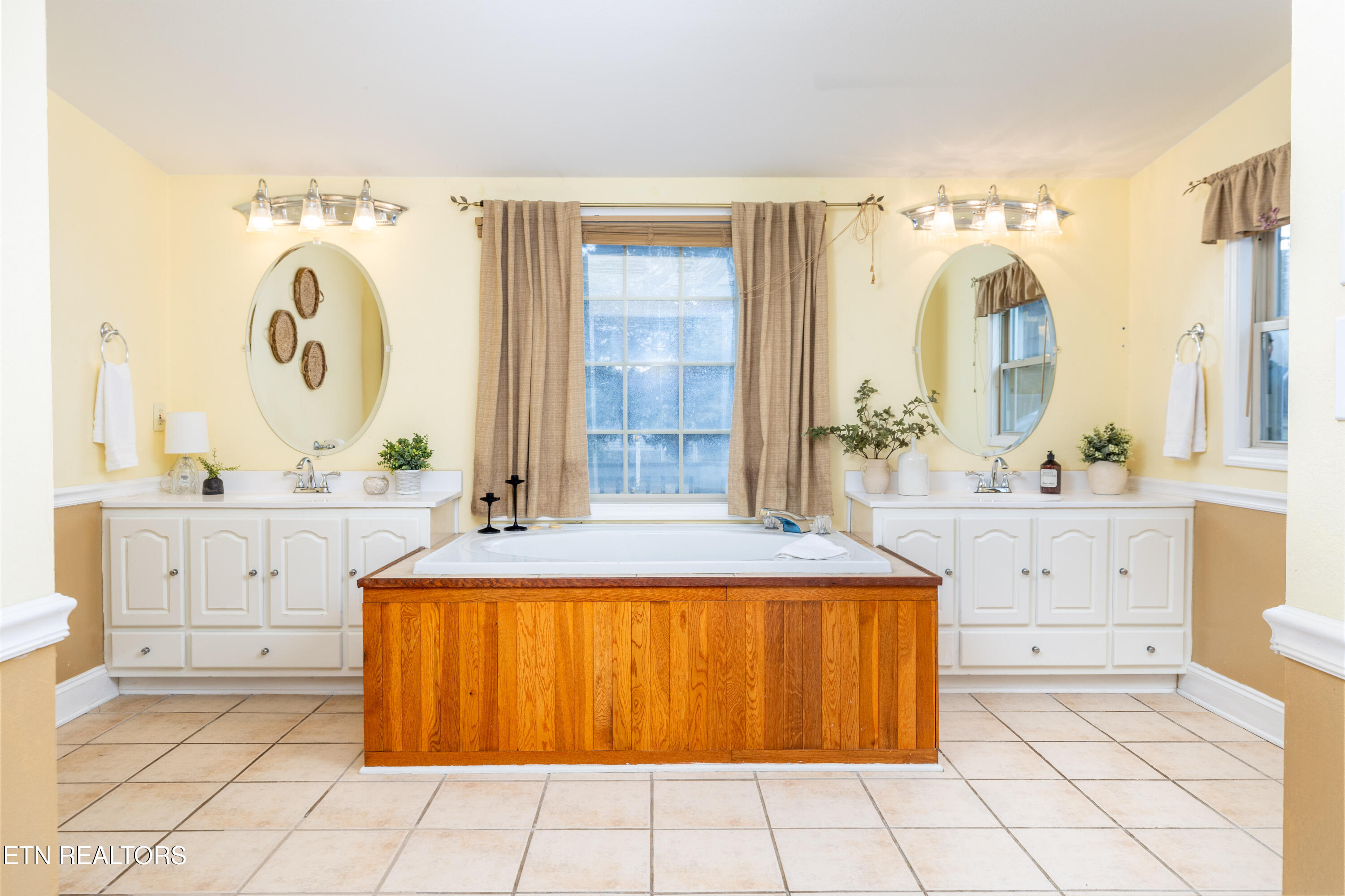 298 Lovin Farm Road Vonore TN 37885