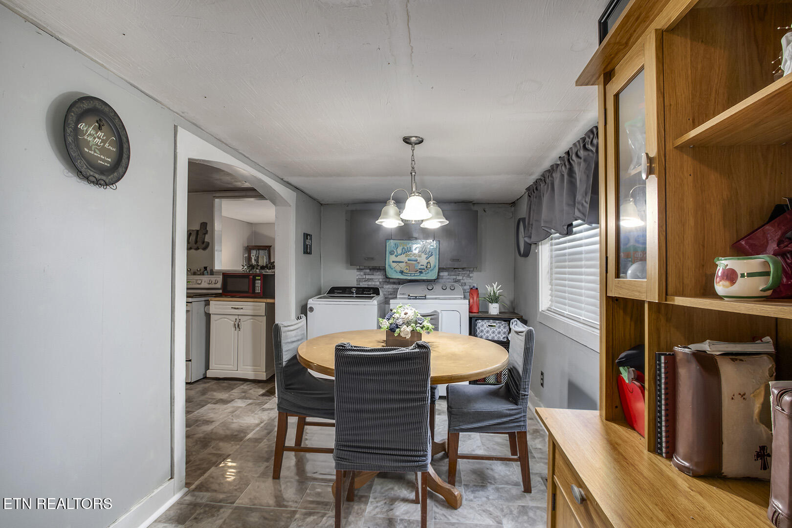 707 Vine Avenue Rockwood TN 37854