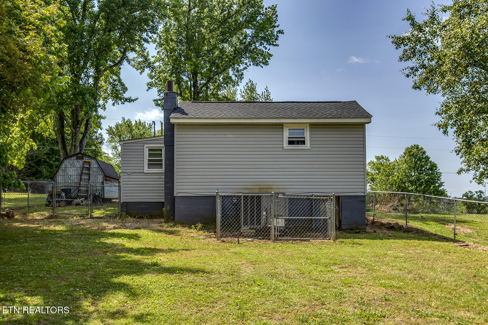 707 Vine Avenue Rockwood TN 37854