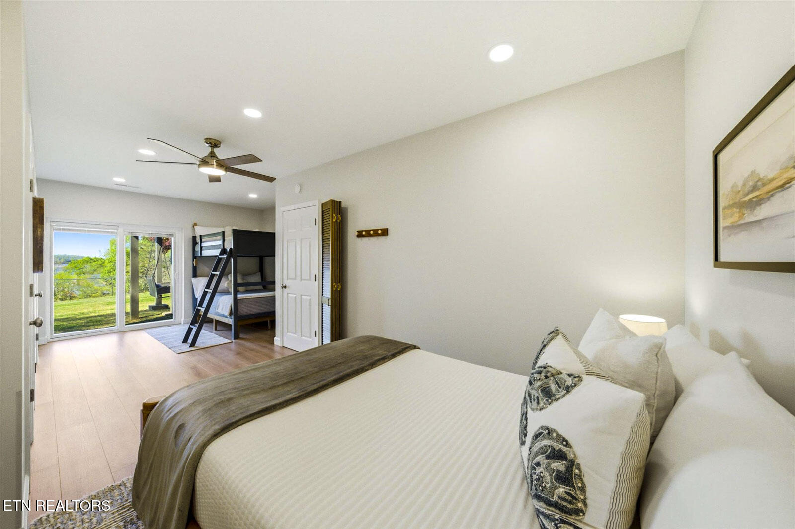 1845 Bouldercrest Drive Dandridge TN 37725